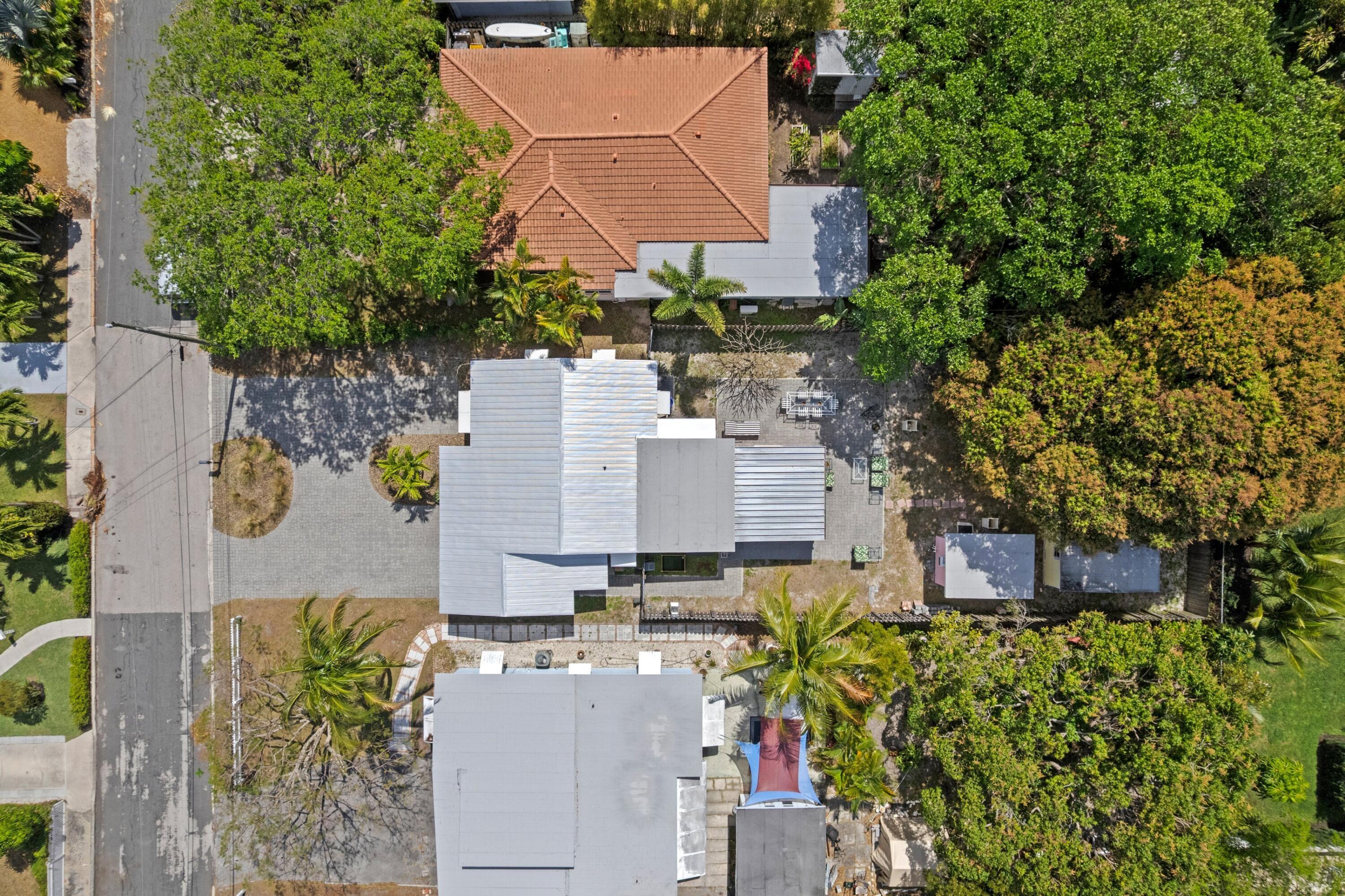3221 Liddy Avenue, West Palm Beach, FL 33407, West Palm Beach - Photo 3