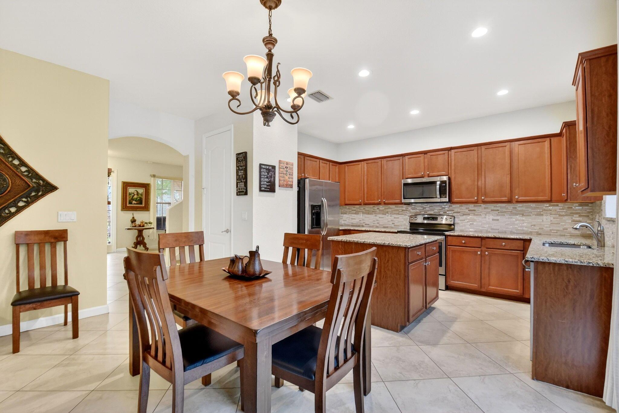 4652 Capital Drive, Lake Worth, FL 33463, Lake Worth - Photo 5