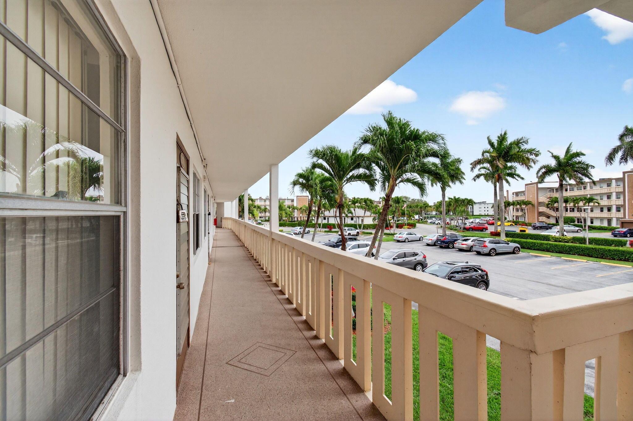2070 Guildford D, Boca Raton, FL 33434, Boca Raton - Photo 3