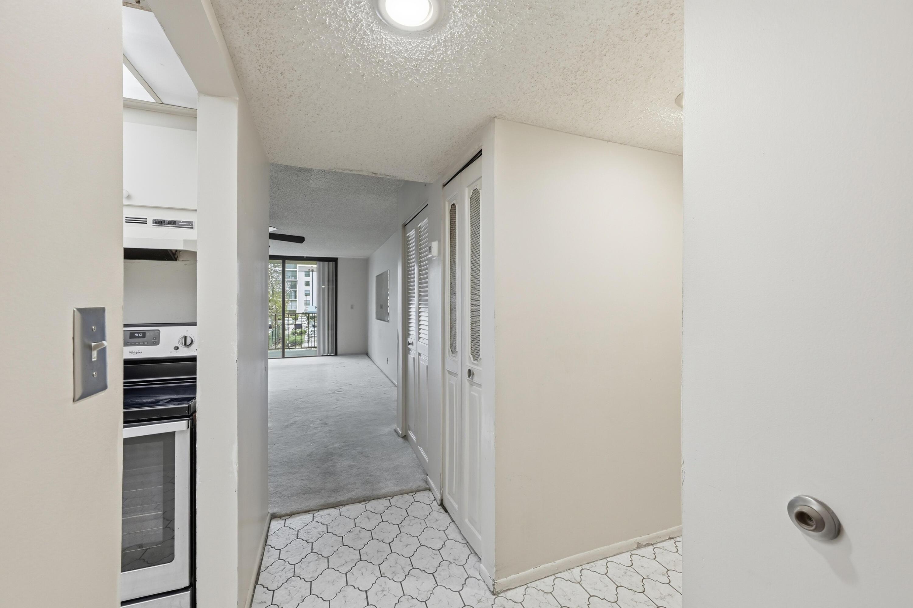 6195 Rock Island Road 210, Tamarac, FL 33319, Tamarac - Photo 2