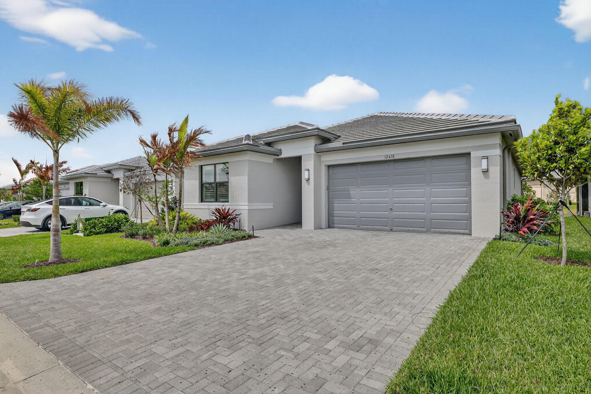 12418 SW Aventura Drive, Port St. Lucie, FL 34987, Port St. Lucie - Photo 4
