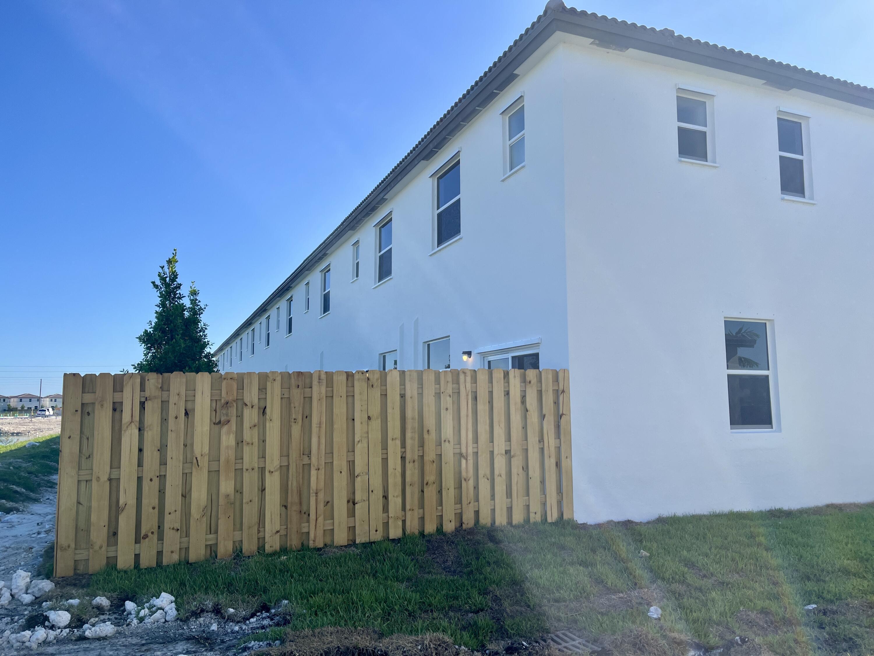 2776 SE 26th Avenue, Homestead, FL 33035, Homestead - Photo 4