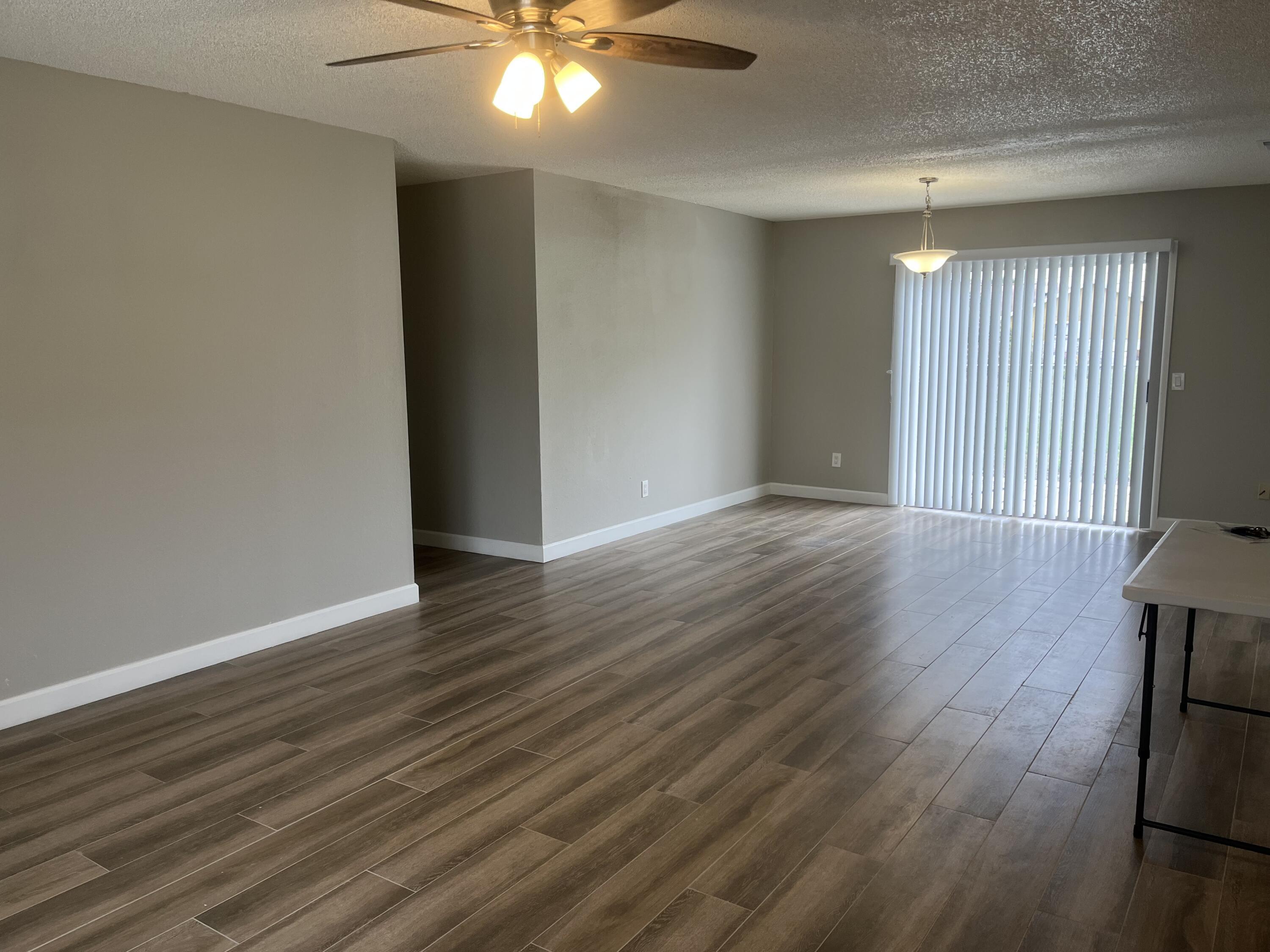 2122 SE Heathwood Circle, Port St. Lucie, FL 34952, Port St. Lucie - Photo 3