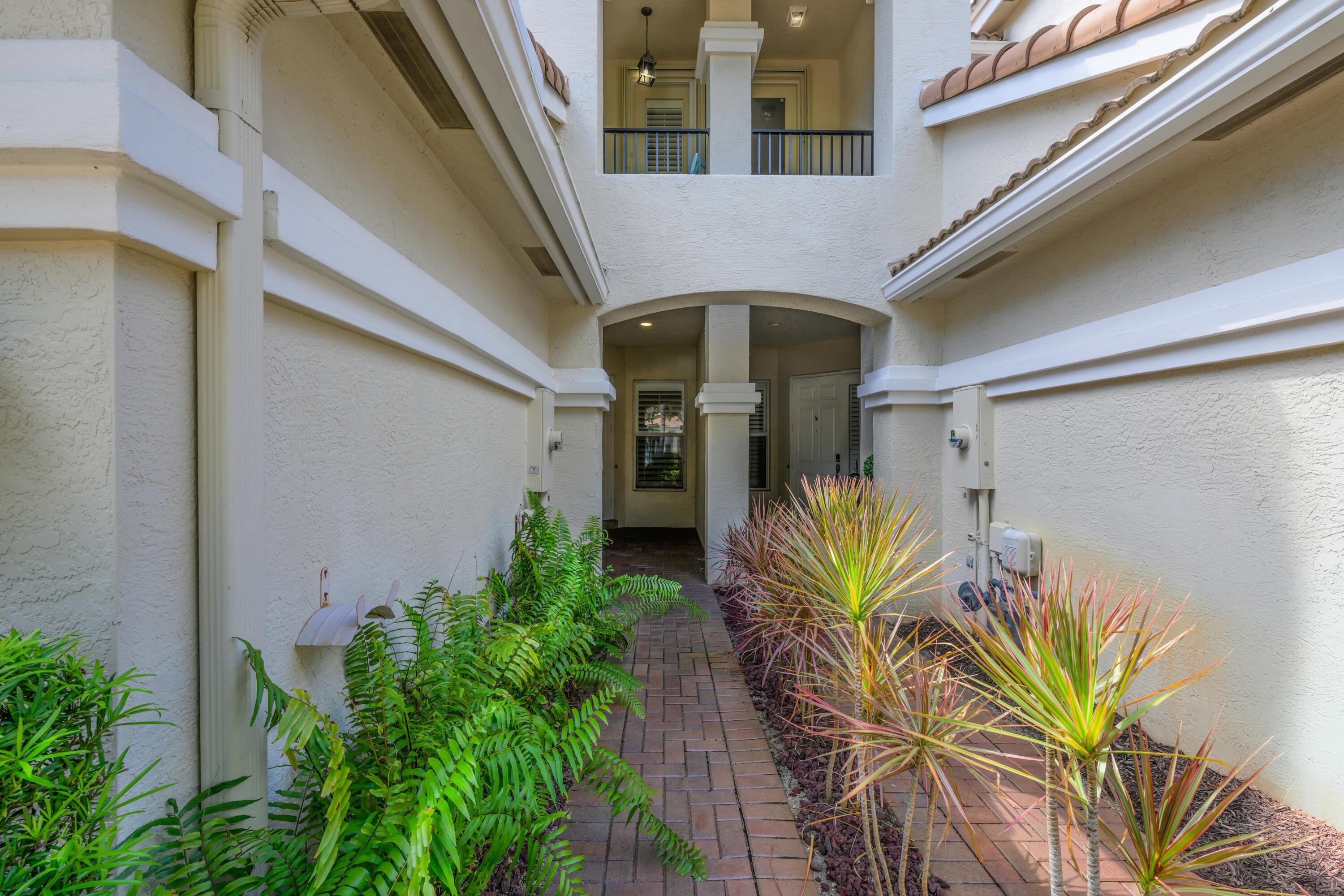 742 Cable Beach Lane, North Palm Beach, FL 33410, North Palm Beach - Photo 2