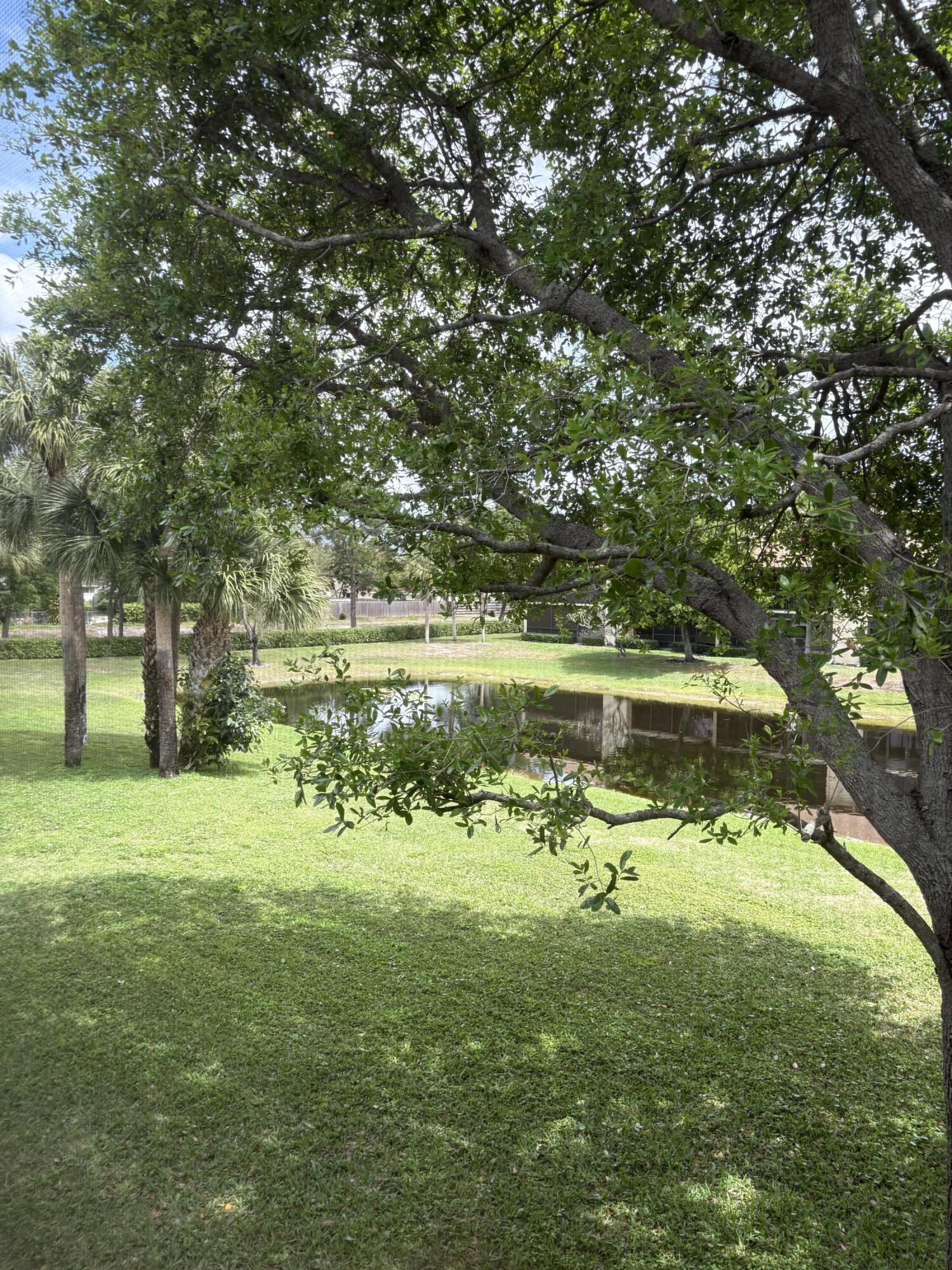 7831 Willow Spring Drive 526, Lake Worth, FL 33467, Lake Worth - Photo 4