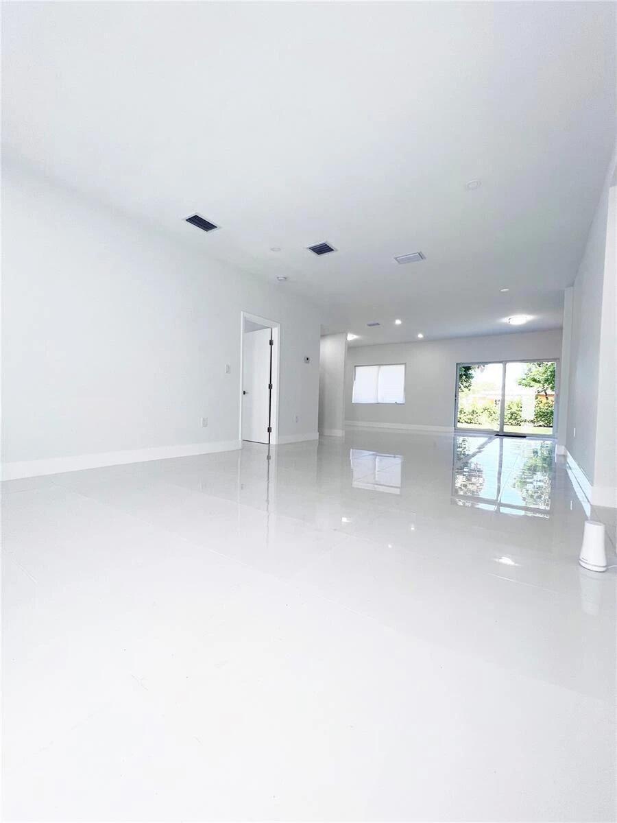 730 Alabama Avenue, Fort Lauderdale, FL 33312, Fort Lauderdale - Photo 4