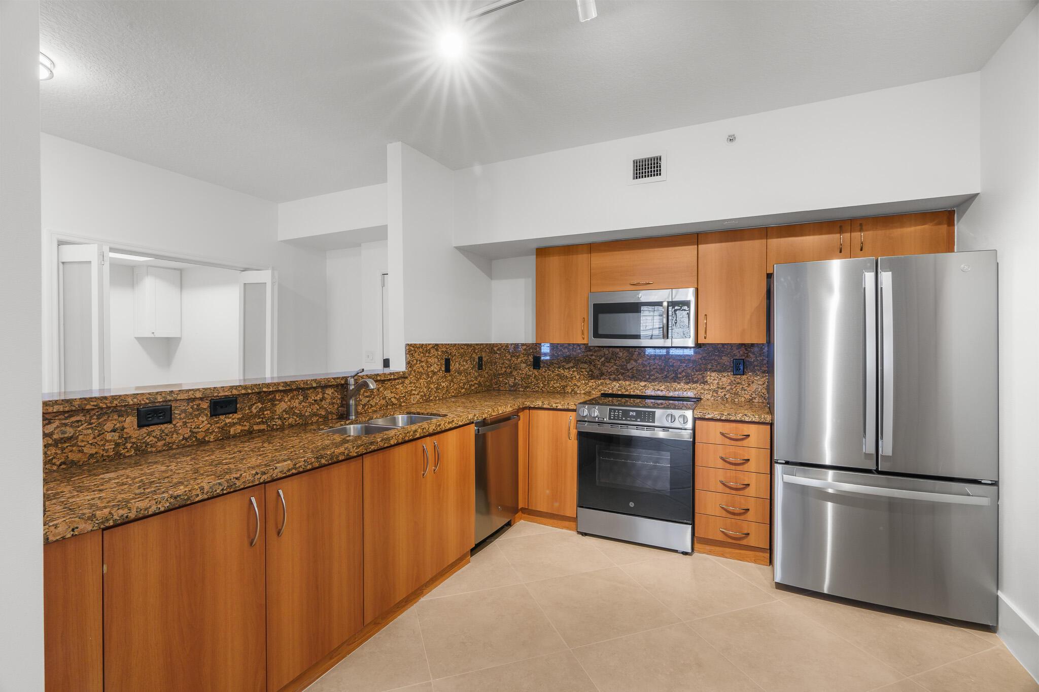 250 NE 3rd Avenue 1207, Delray Beach, FL 33444, Delray Beach - Photo 4