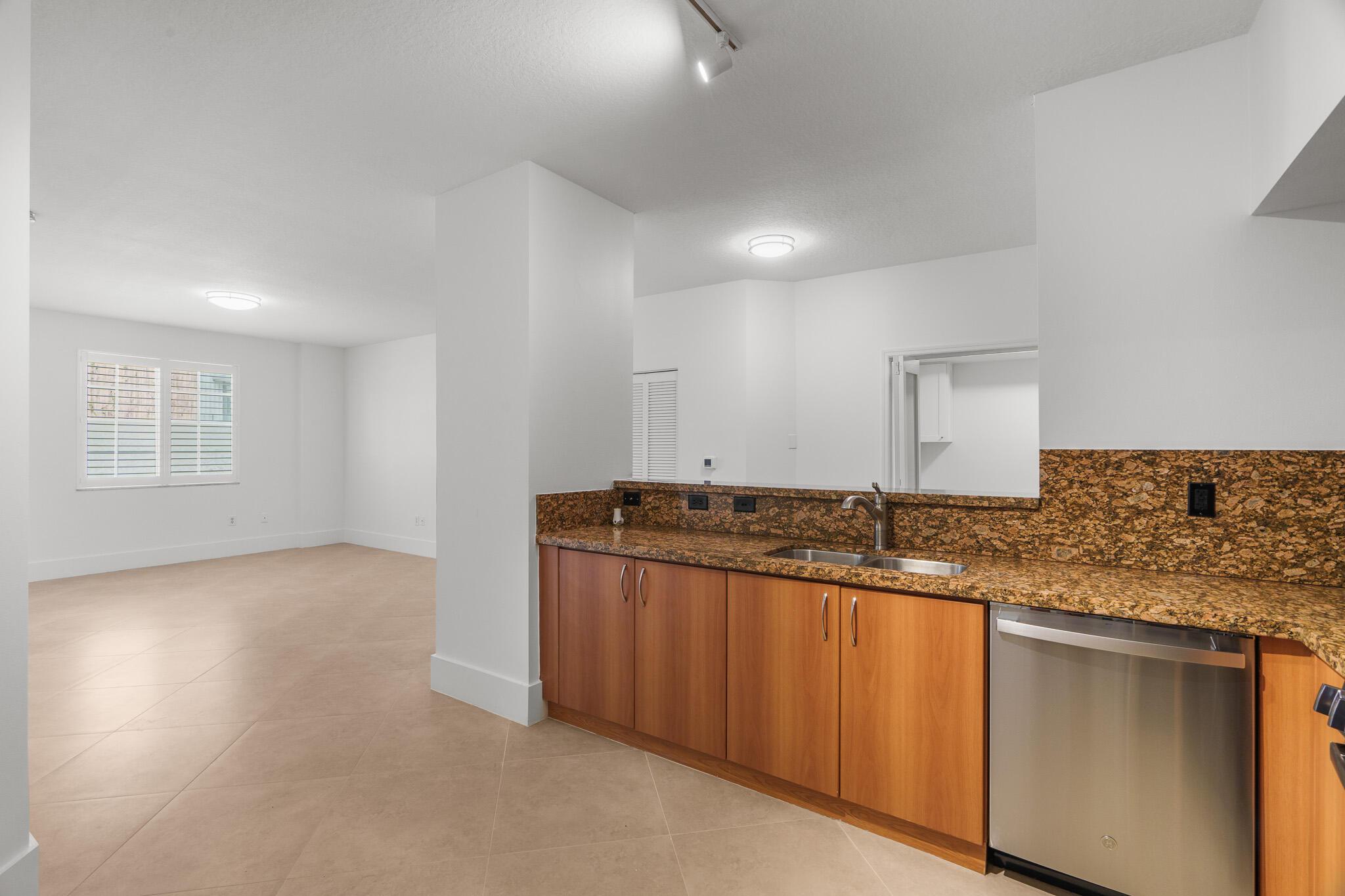 250 NE 3rd Avenue 1207, Delray Beach, FL 33444, Delray Beach - Photo 5