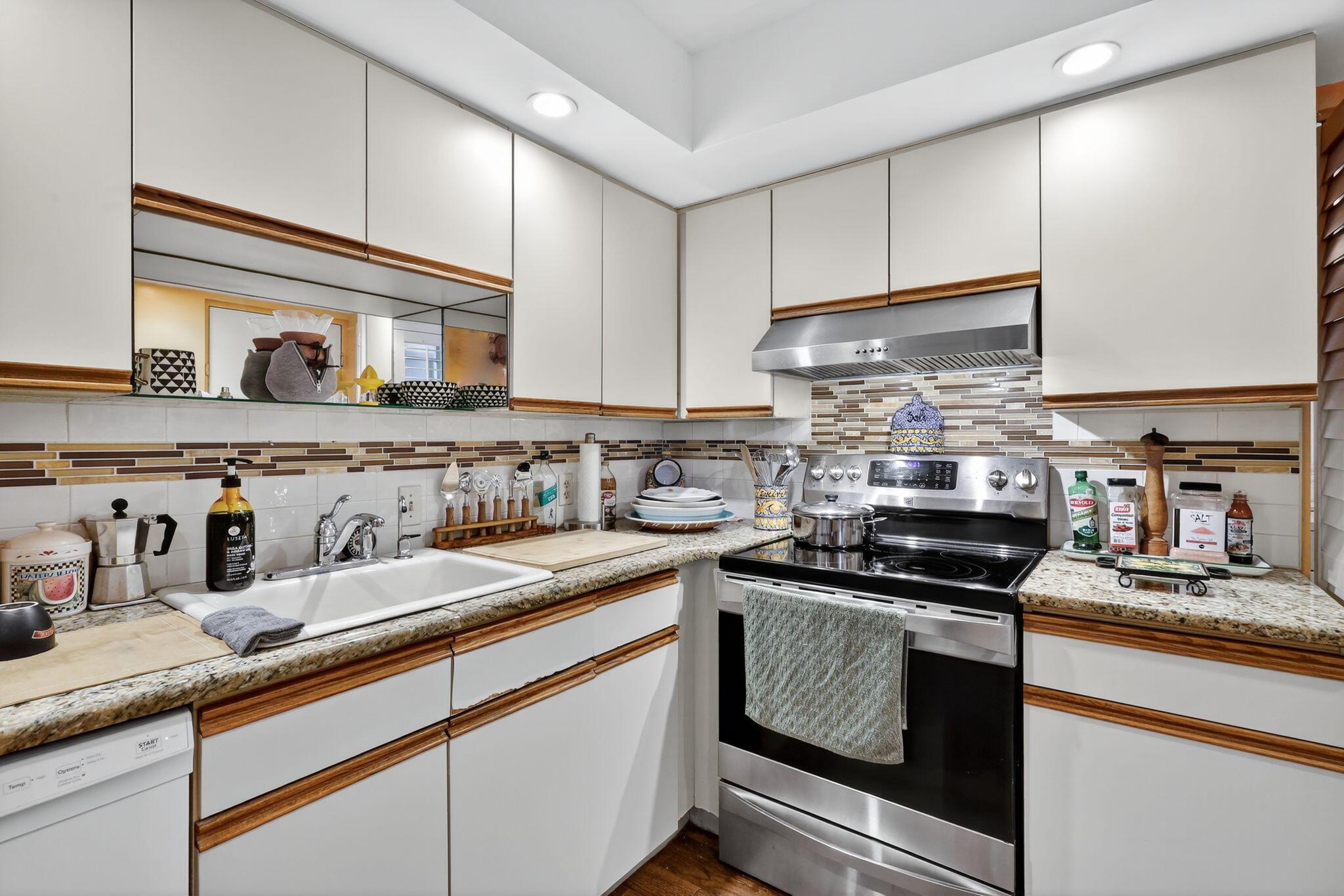 5340 NW 2nd Avenue 421, Boca Raton, FL 33487, Boca Raton - Photo 4