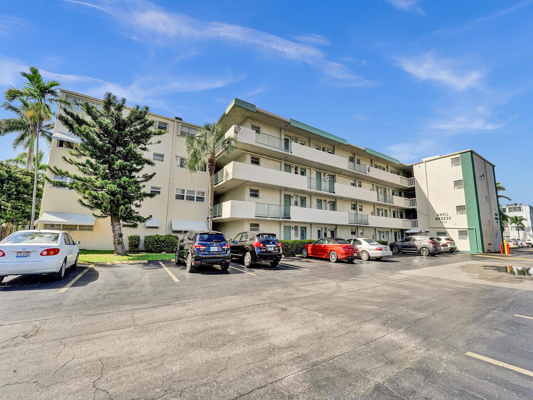 1333 E Hallandale Beach Boulevard 302, Hallandale Beach, FL 33009, Hallandale Beach - Photo 2