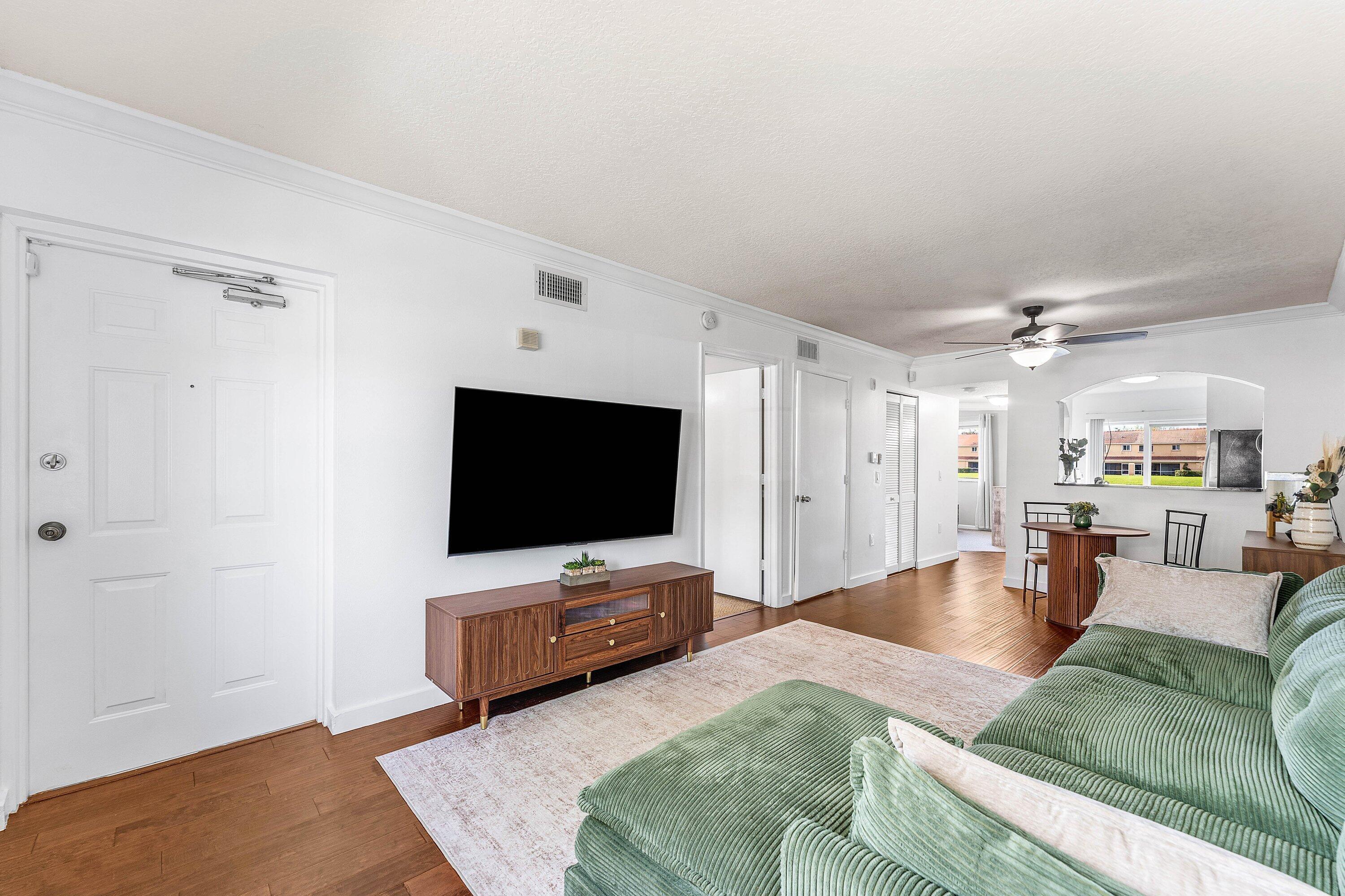 3490 Briar Bay Boulevard 105, West Palm Beach, FL 33411, West Palm Beach - Photo 5