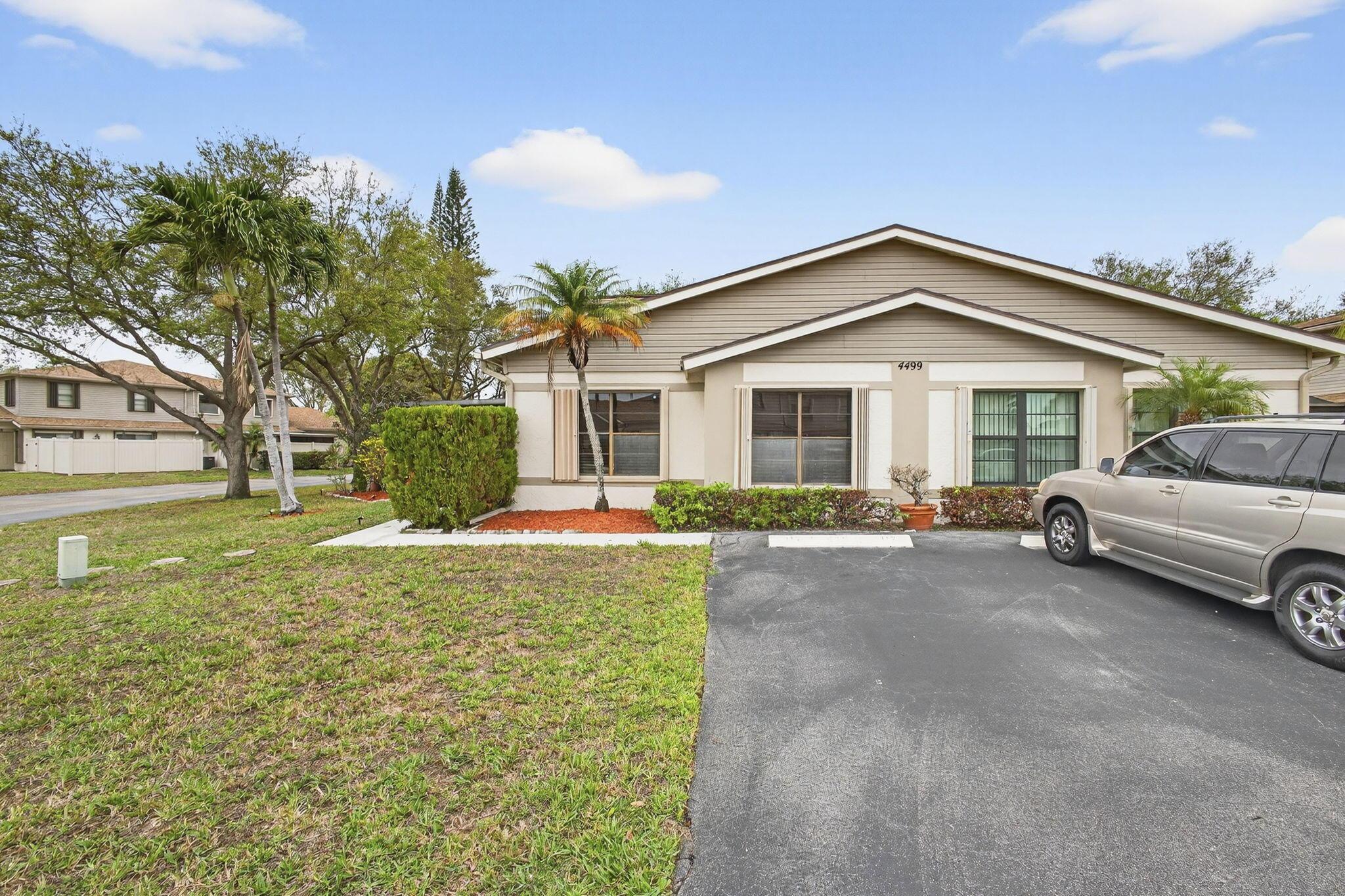 4499 Willow Pond Road C, West Palm Beach, FL 33417, West Palm Beach - Photo 2