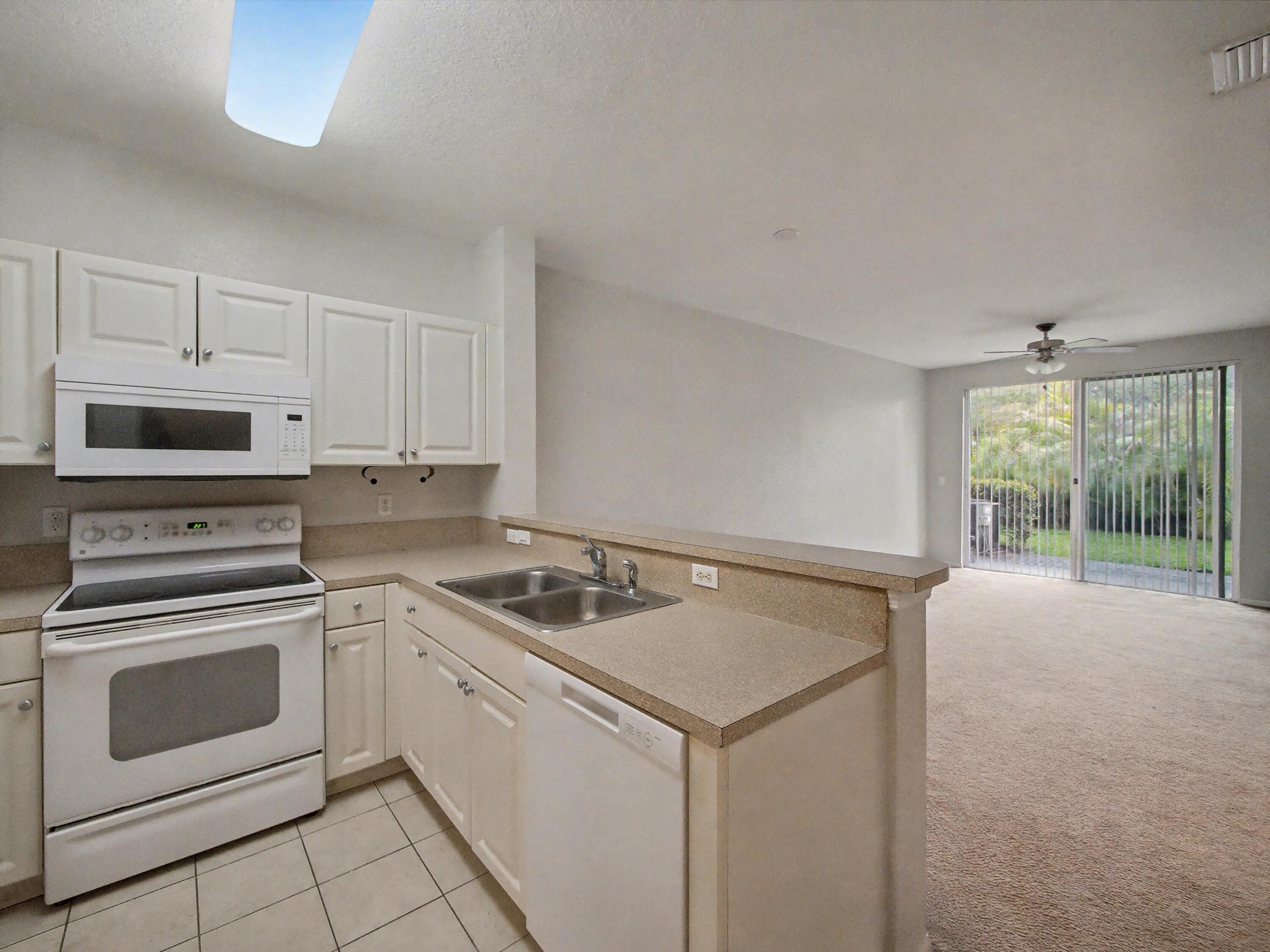 3425 Sonoma Drive, Riviera Beach, FL 33404, Riviera Beach - Photo 2