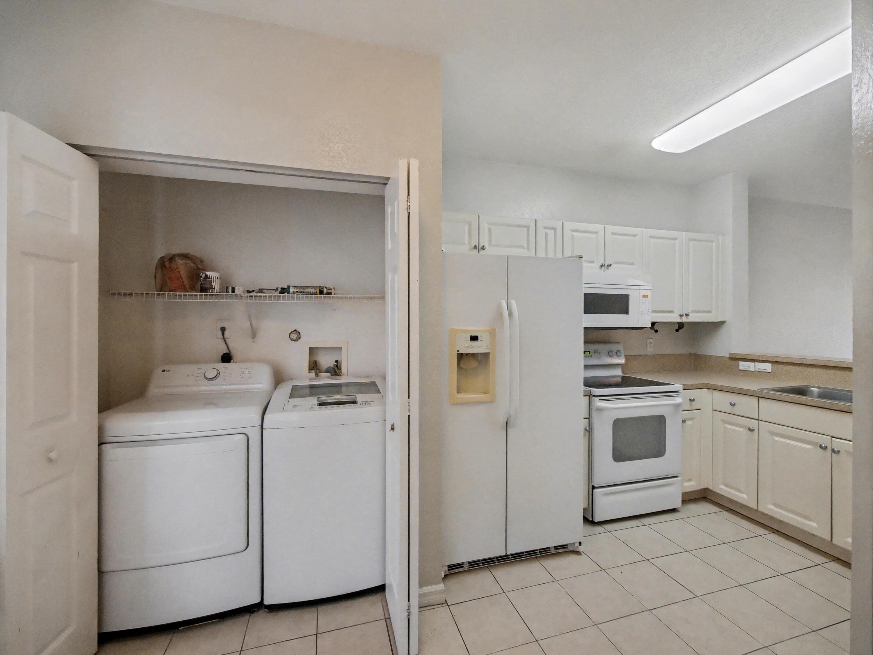 3425 Sonoma Drive, Riviera Beach, FL 33404, Riviera Beach - Photo 4