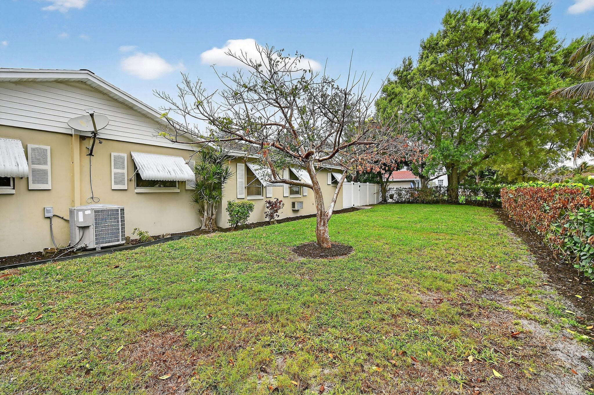 807 5th Street, Lake Park, FL 33403, Lake Park - Photo 5