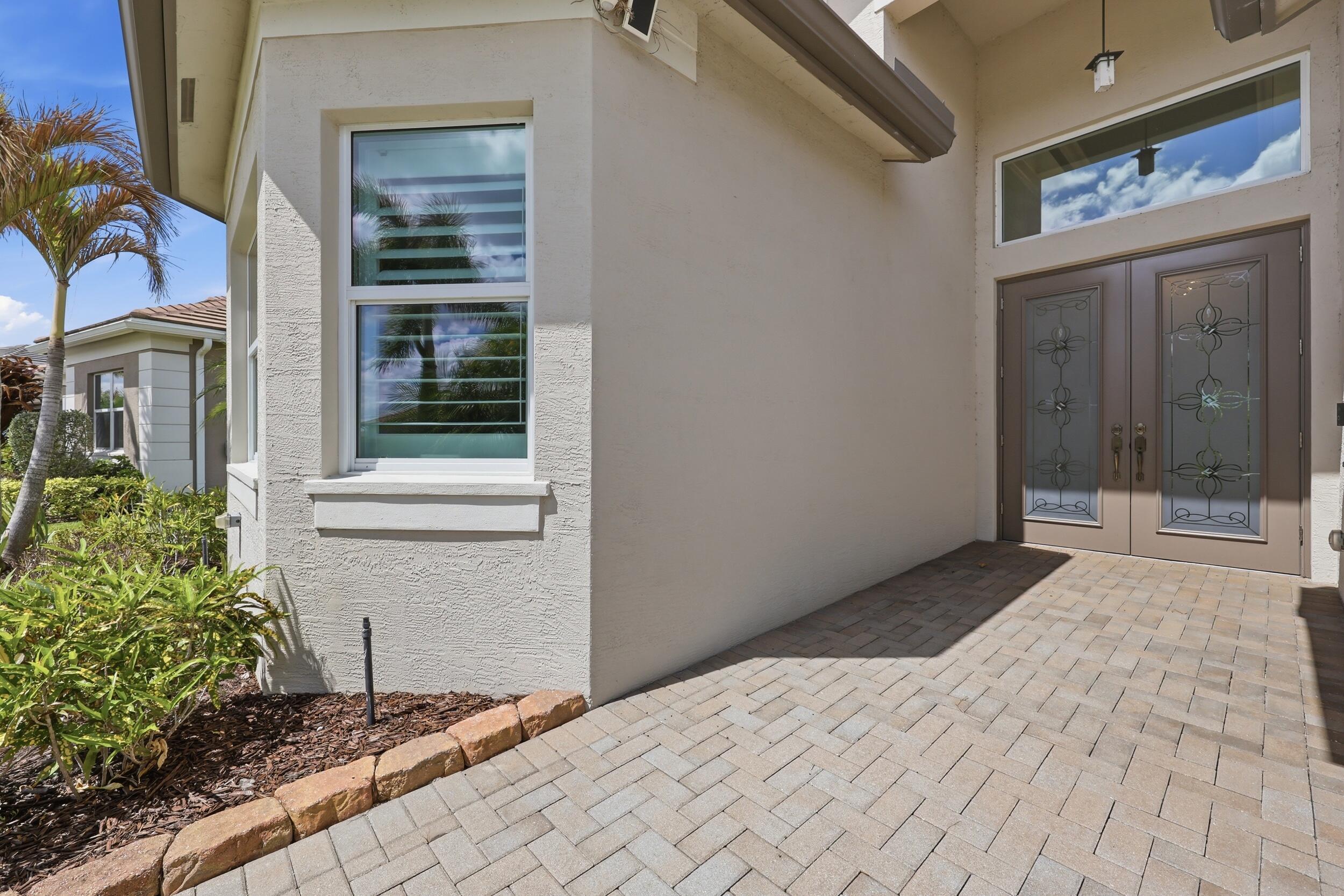 11711 SW Coronado Springs Drive, Port St. Lucie, FL 34987, Port St. Lucie - Photo 2