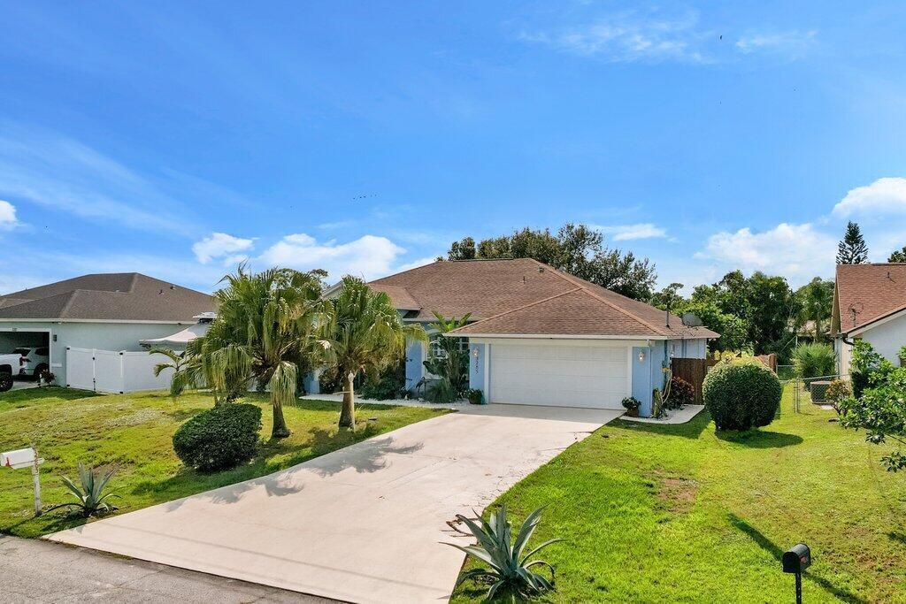 3285 SE Pinto Street, Port St. Lucie, FL 34984, Port St. Lucie - Photo 2