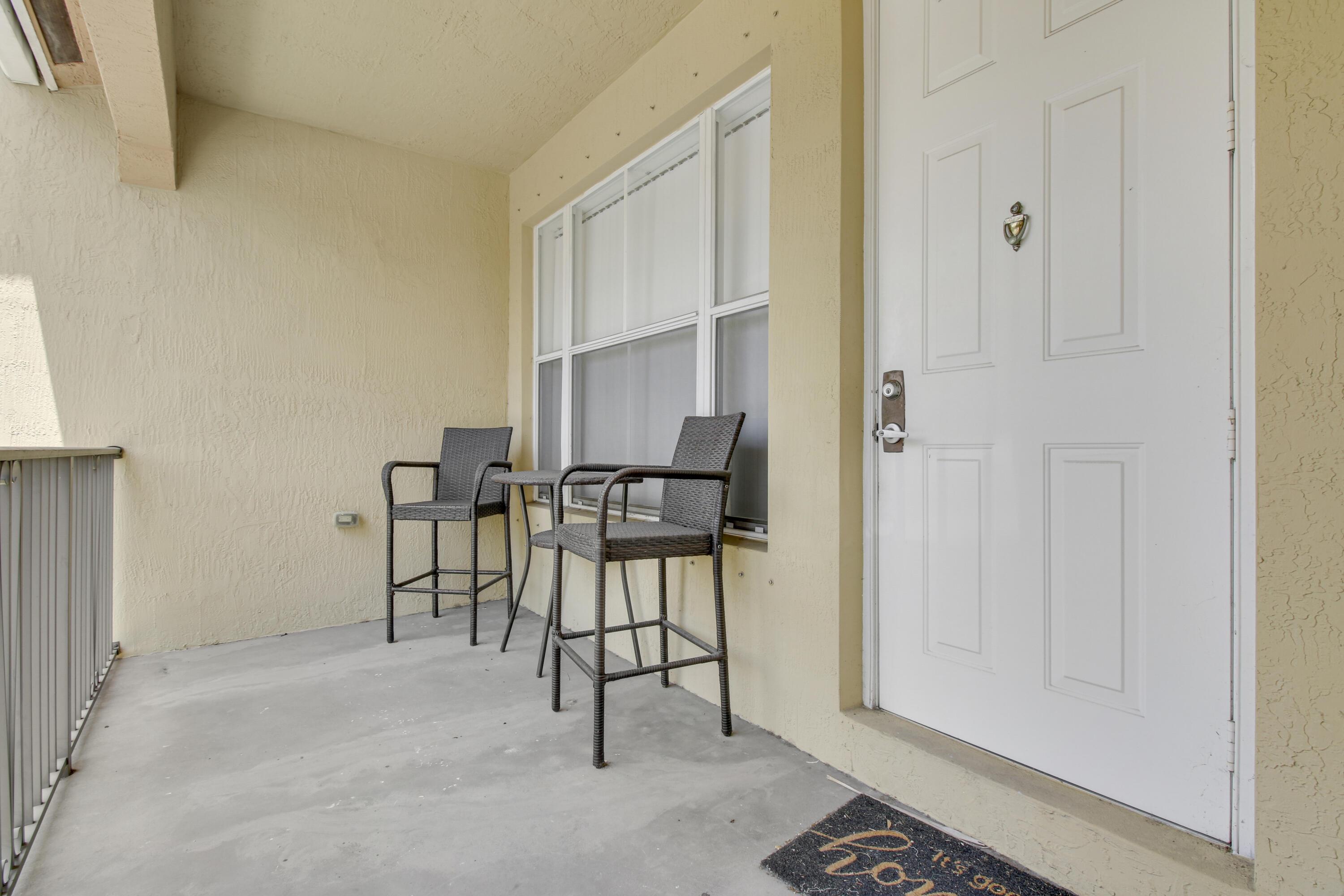 3561 Forest Hill Boulevard 68, West Palm Beach, FL 33406, West Palm Beach - Photo 2