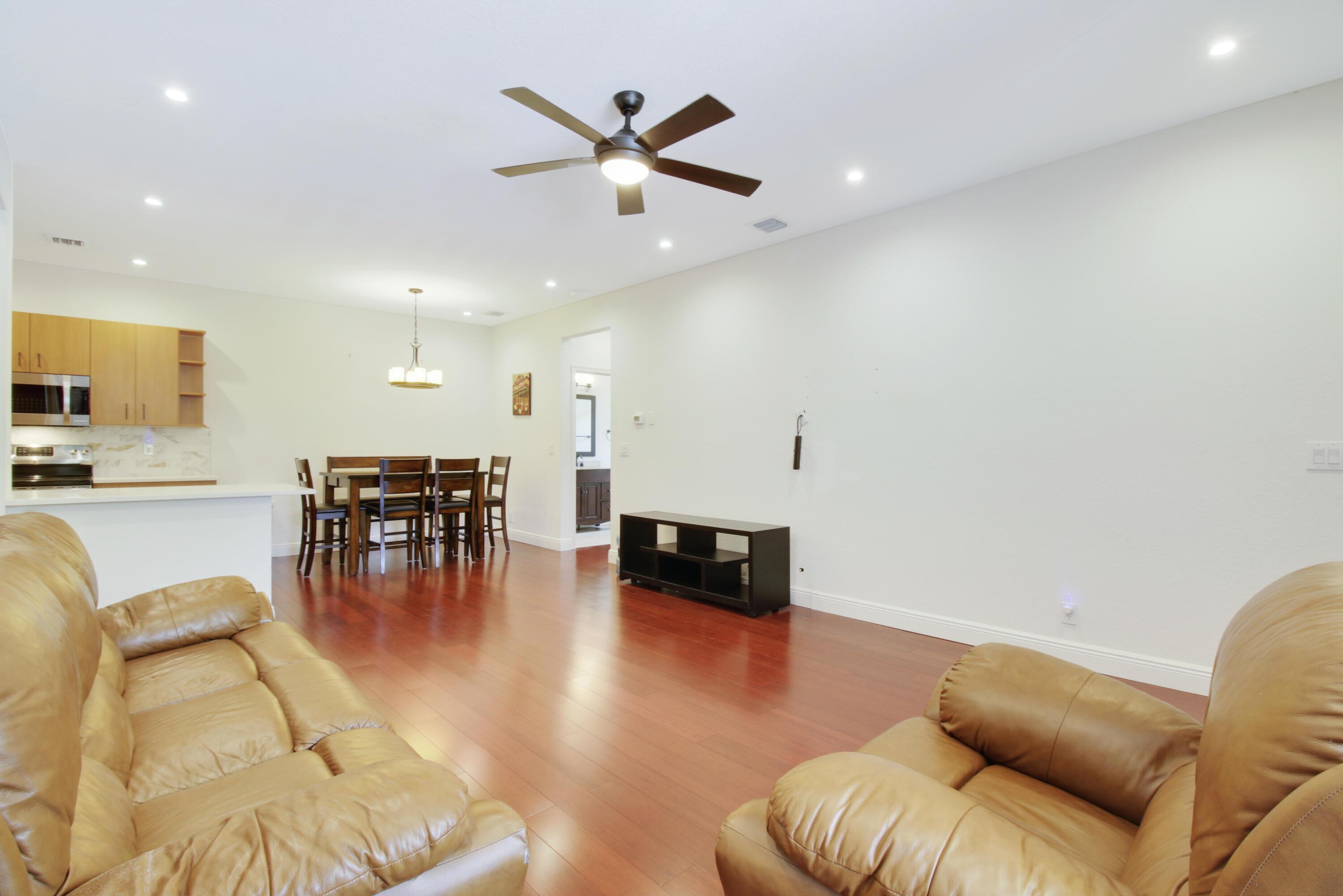 3561 Forest Hill Boulevard 68, West Palm Beach, FL 33406, West Palm Beach - Photo 5