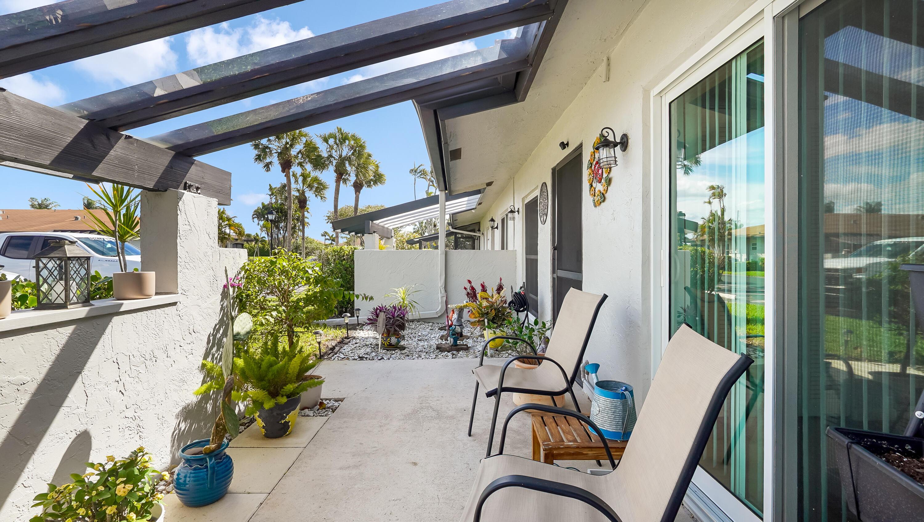 5620 Queen Palm Court C, Delray Beach, FL 33484, Delray Beach - Photo 2