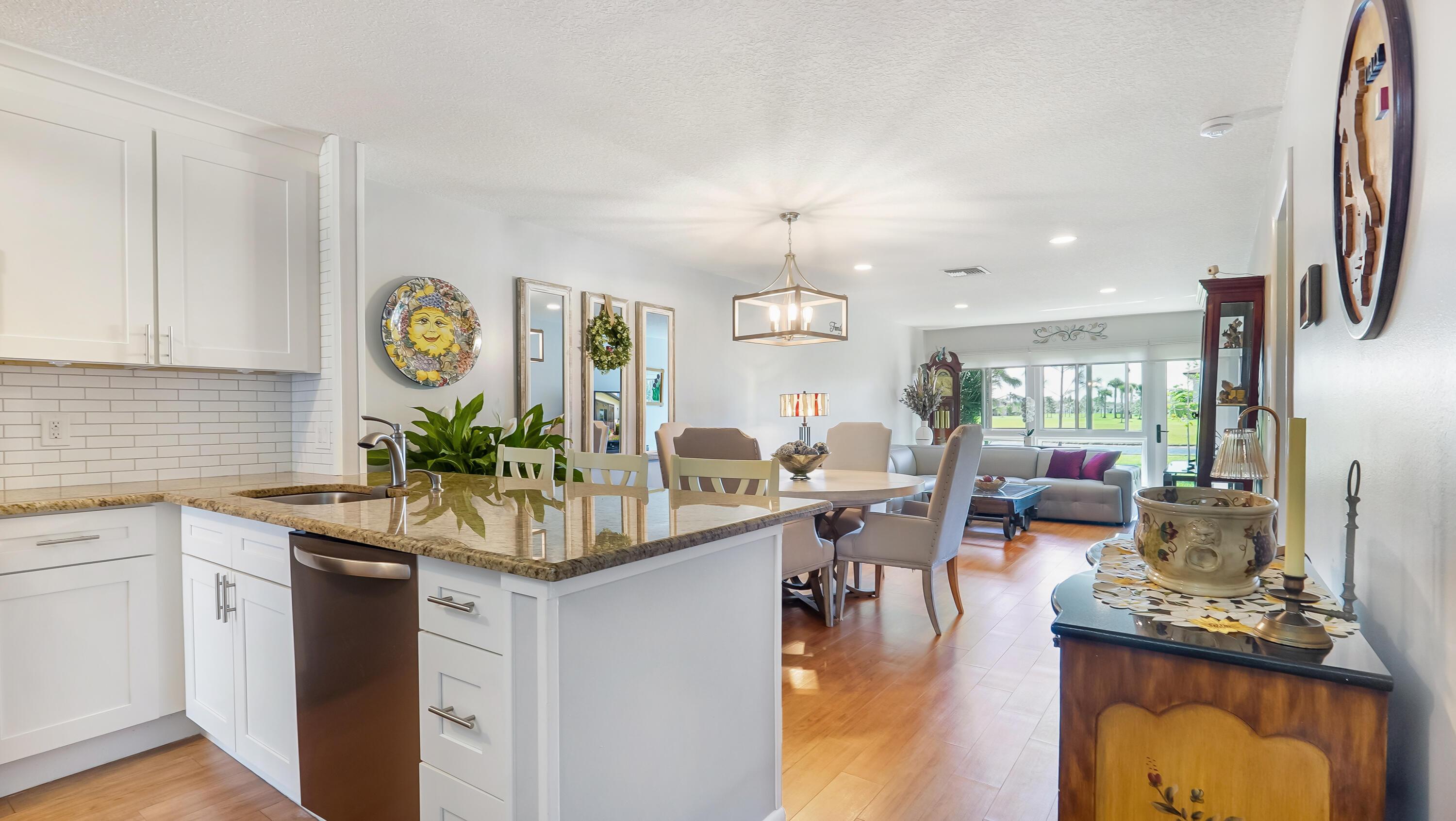 5620 Queen Palm Court C, Delray Beach, FL 33484, Delray Beach - Photo 5