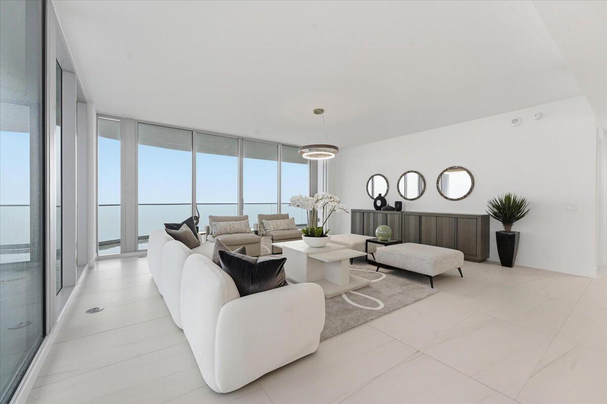 151 N Seabreeze Boulevard 2204 E, Fort Lauderdale, FL 33304, Fort Lauderdale - Photo 2