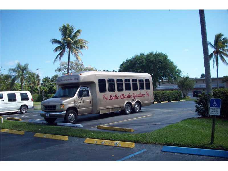 2562 N Garden Dr Drive N 305, Lake Worth, FL 33461, Lake Worth - Photo 3