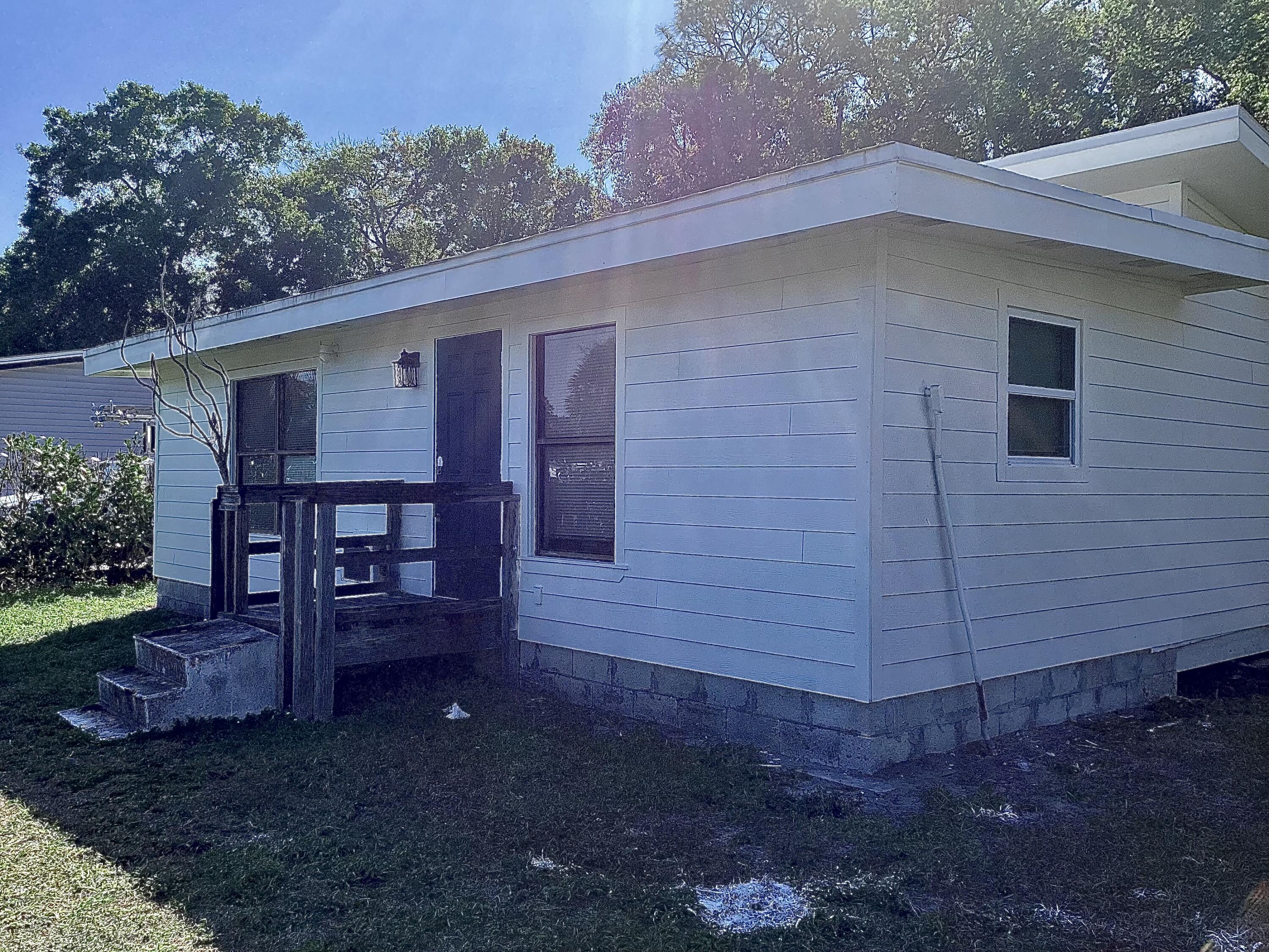 1238 SW Buckskin Trail, Stuart, FL 34997, Stuart - Photo 3