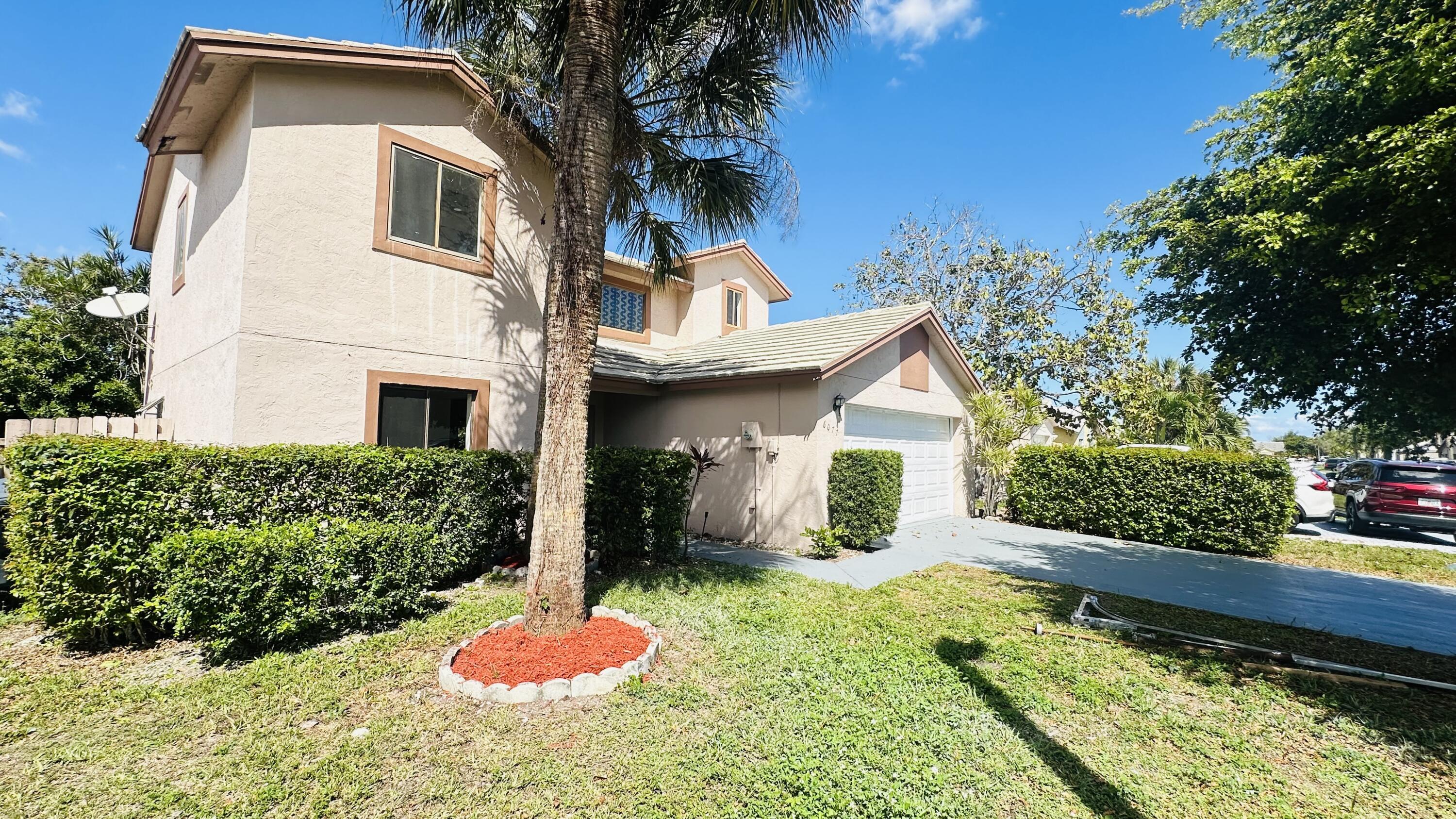 6077 Strawberry Fields Way, Lake Worth, FL 33467, Lake Worth - Photo 2