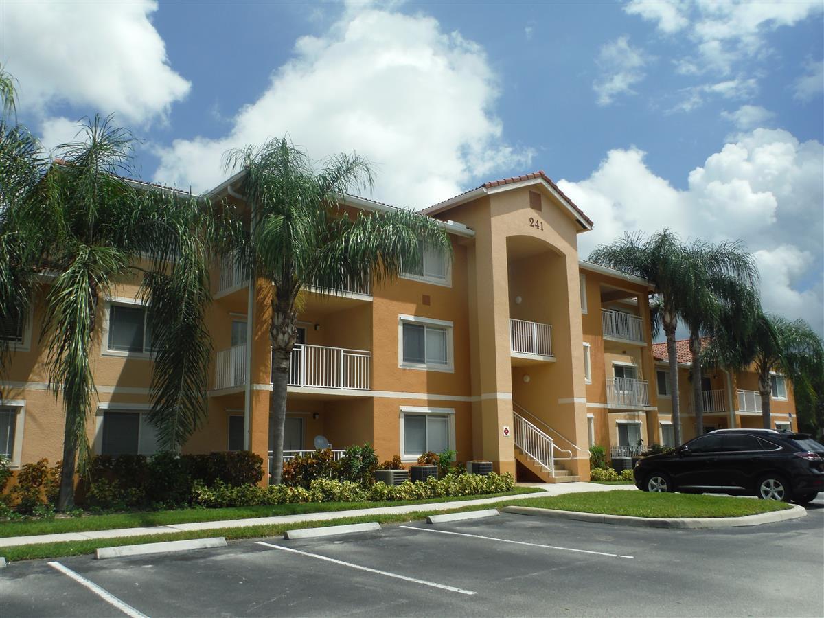 241 SW Palm Drive 203, Port St. Lucie, FL 34986, Port St. Lucie - Photo 3