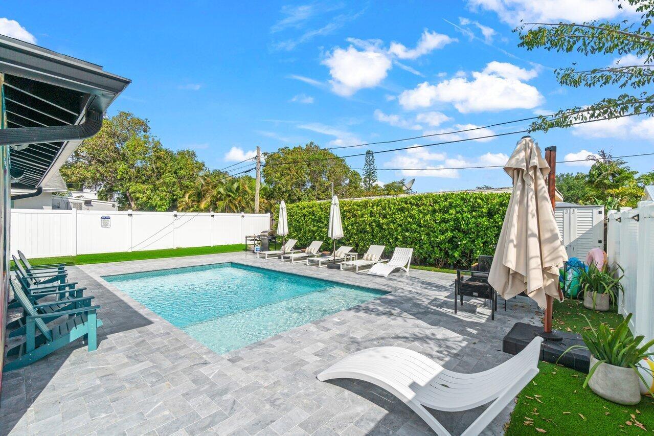 217 NE 11th Street, Delray Beach, FL 33444, Delray Beach - Photo 2