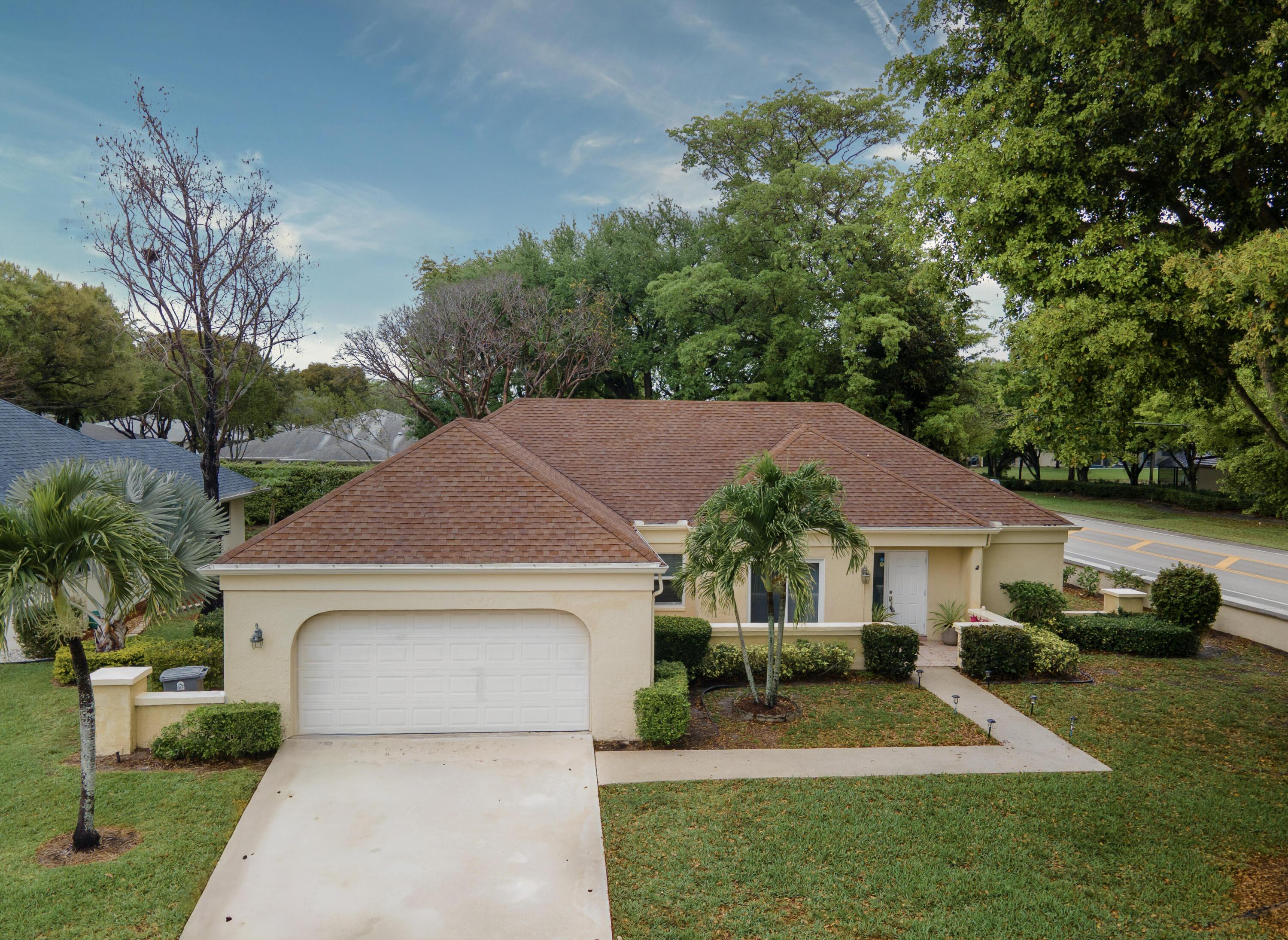 10195 Greentrail Drive, Boynton Beach, FL 33436, Boynton Beach - Photo 3