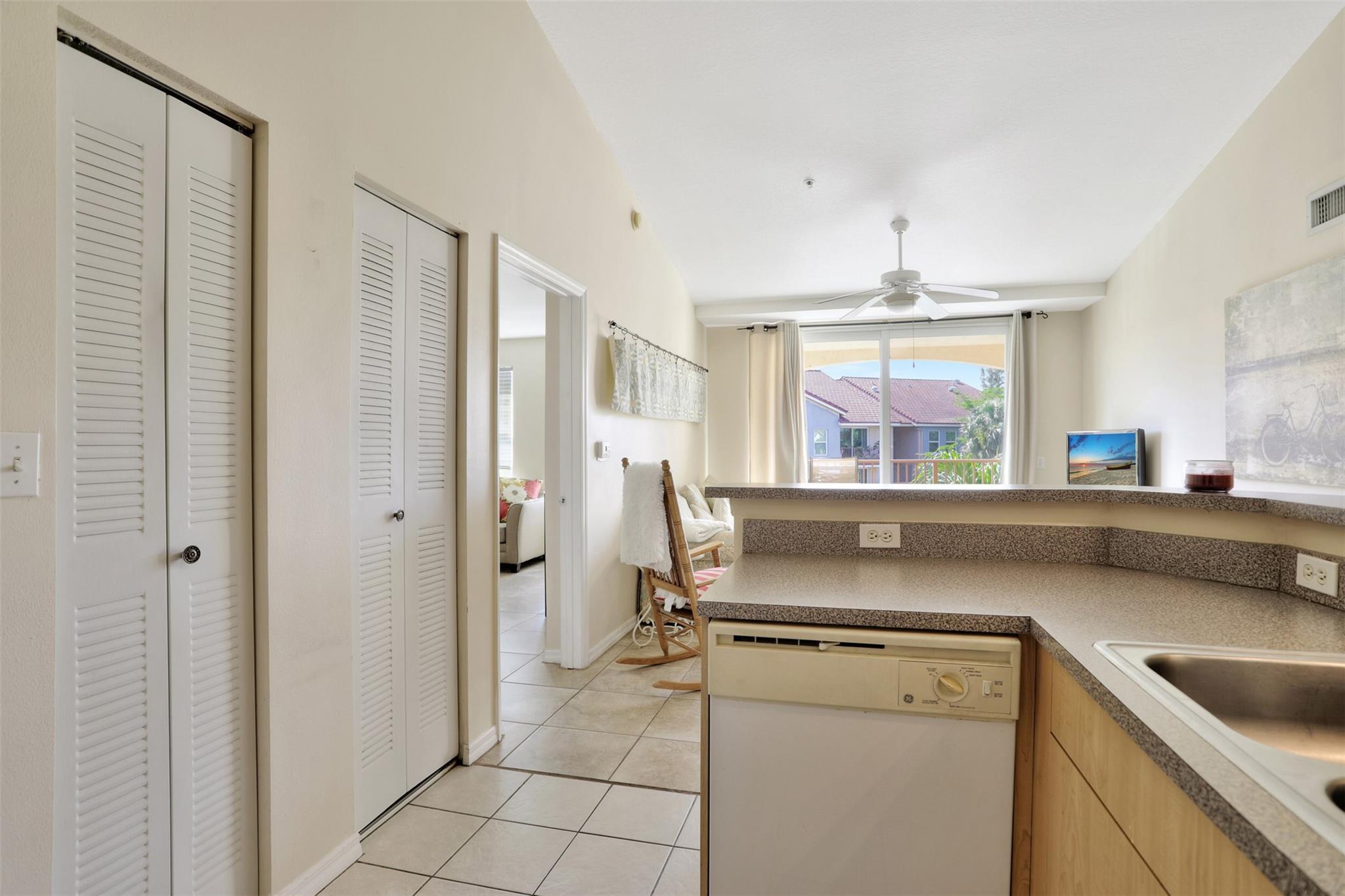 723 Villa Circle 723, Boynton Beach, FL 33435, Boynton Beach - Photo 5