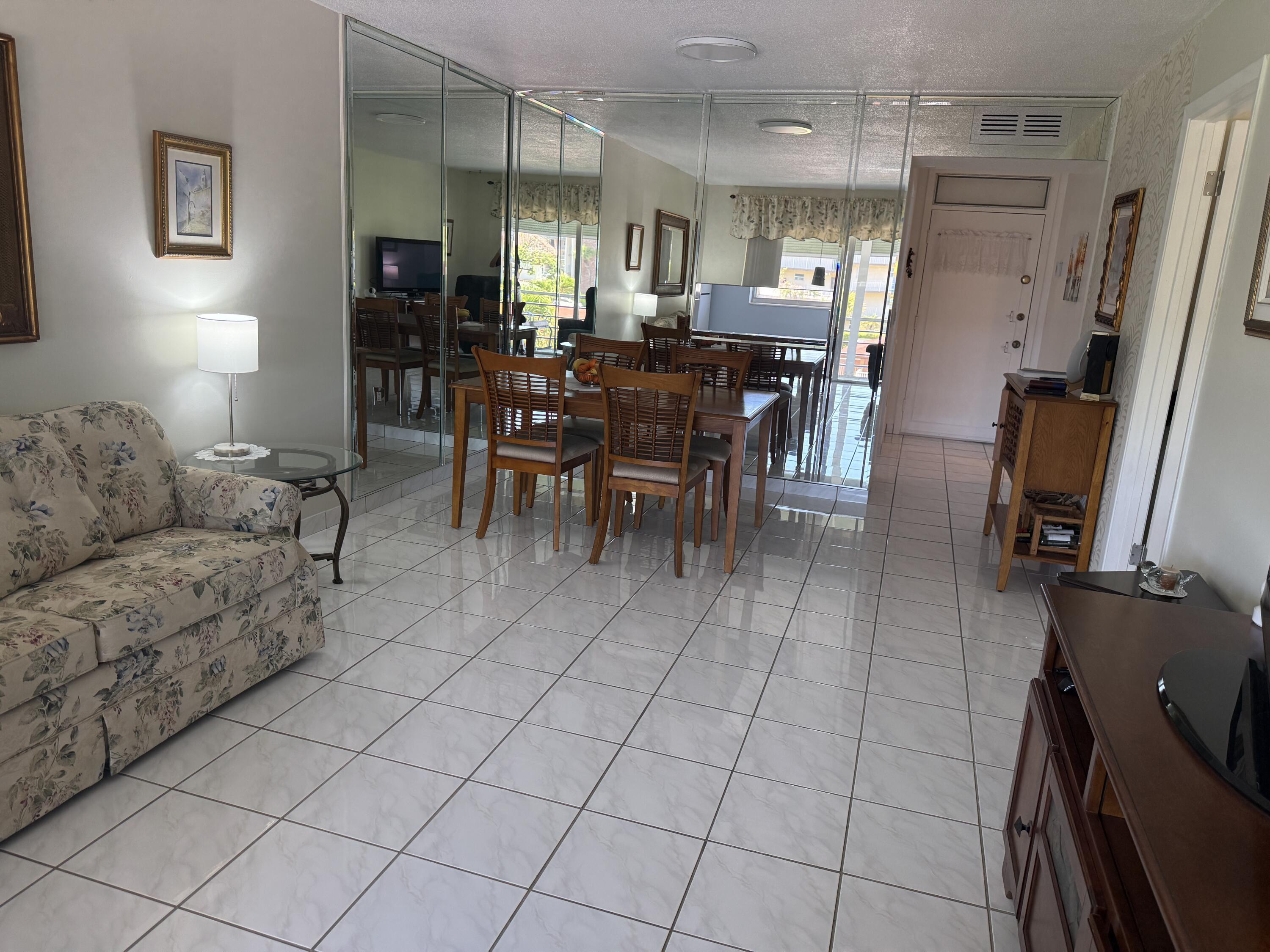 2861 NW 47th Terrace 304b, Lauderdale Lakes, FL 33313, Lauderdale Lakes - Photo 4