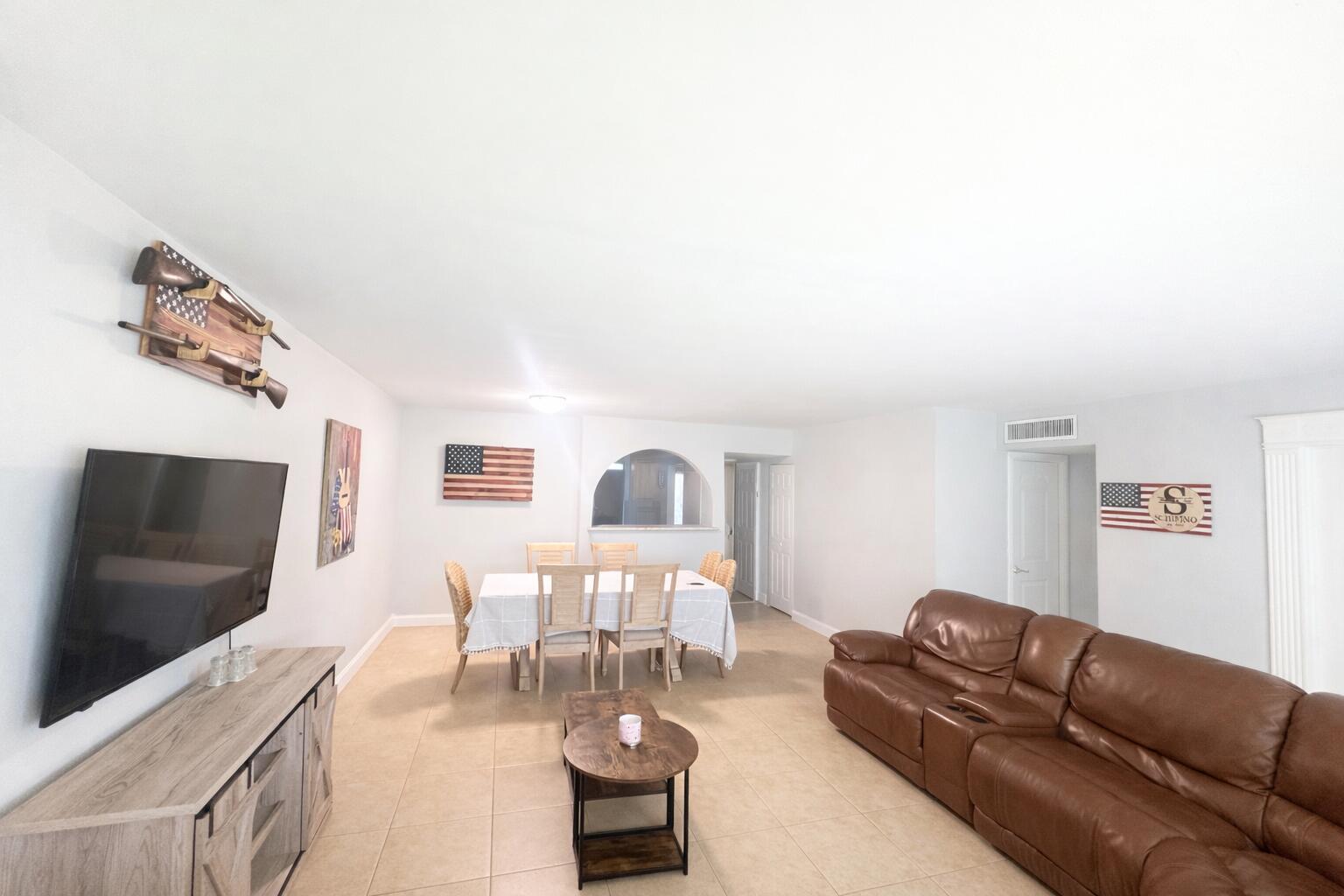 4052 N Pine Island Road 1c, Sunrise, FL 33351, Sunrise