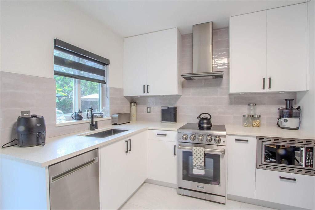 1032 SW 15th Terrace, Fort Lauderdale, FL 33312, Fort Lauderdale - Photo 4