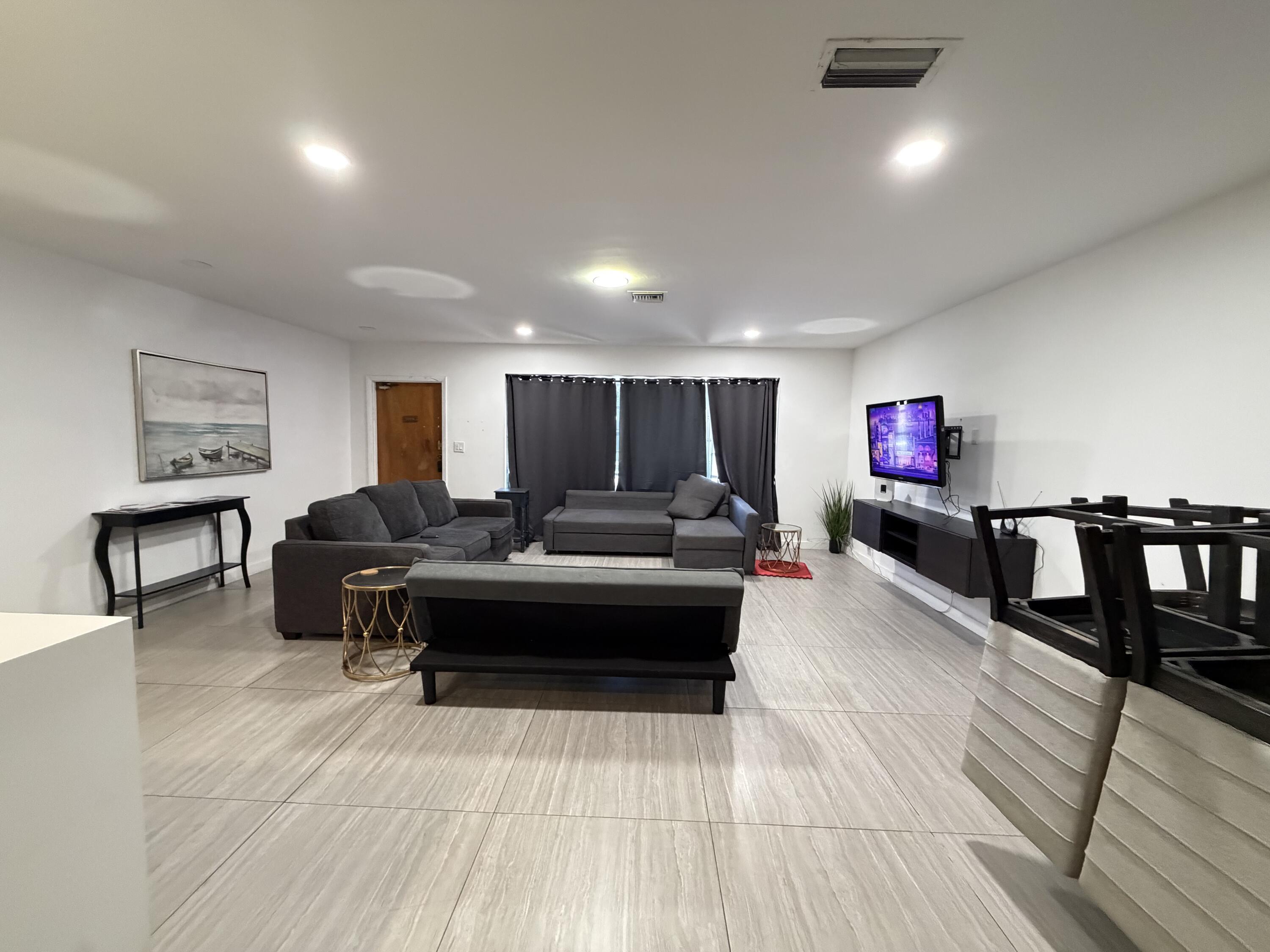 17390 NE 22nd Avenue, North Miami Beach, FL 33160, North Miami Beach - Photo 3