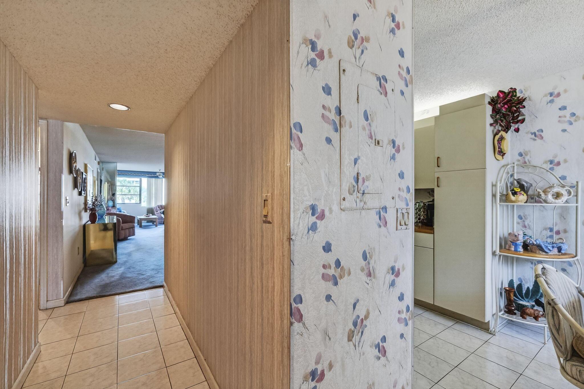 10806 W Clairmont Circle 108, Tamarac, FL 33321, Tamarac - Photo 2