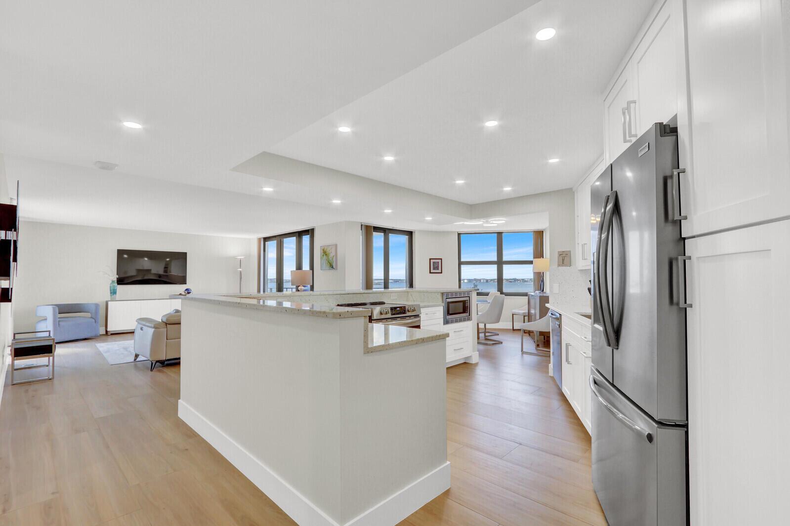 5420 N Ocean Drive 506, Singer Island, FL 33404, Singer Island - Photo 5