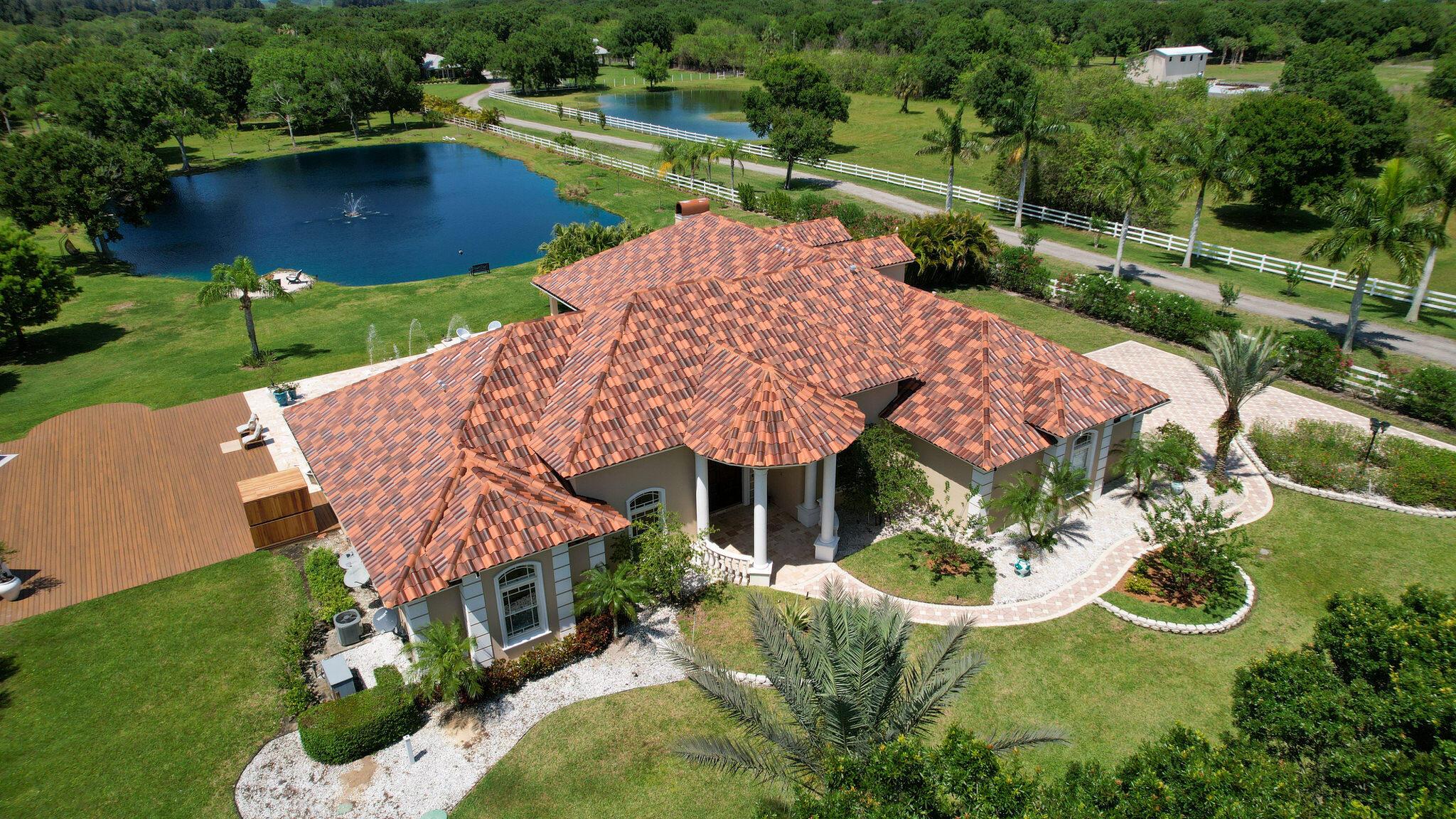 6780 49th Street, Vero Beach, FL 32967, Vero Beach - Photo 2