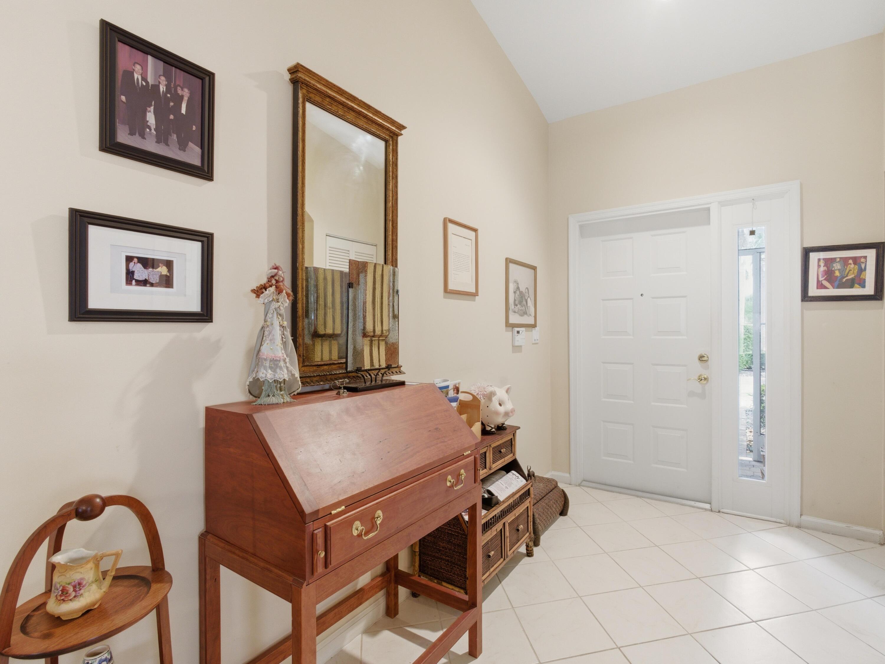 9624 Crescent View Drive N, Boynton Beach, FL 33437, Boynton Beach - Photo 2
