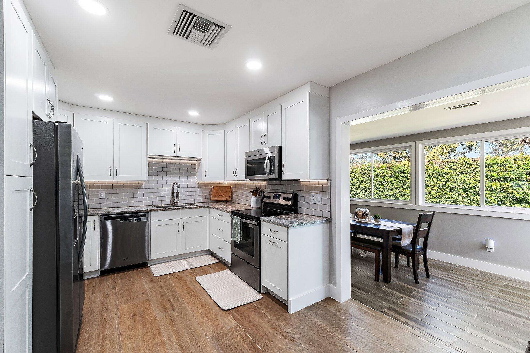 8913 SE Sandridge Avenue, Hobe Sound, FL 33455, Hobe Sound - Photo 3