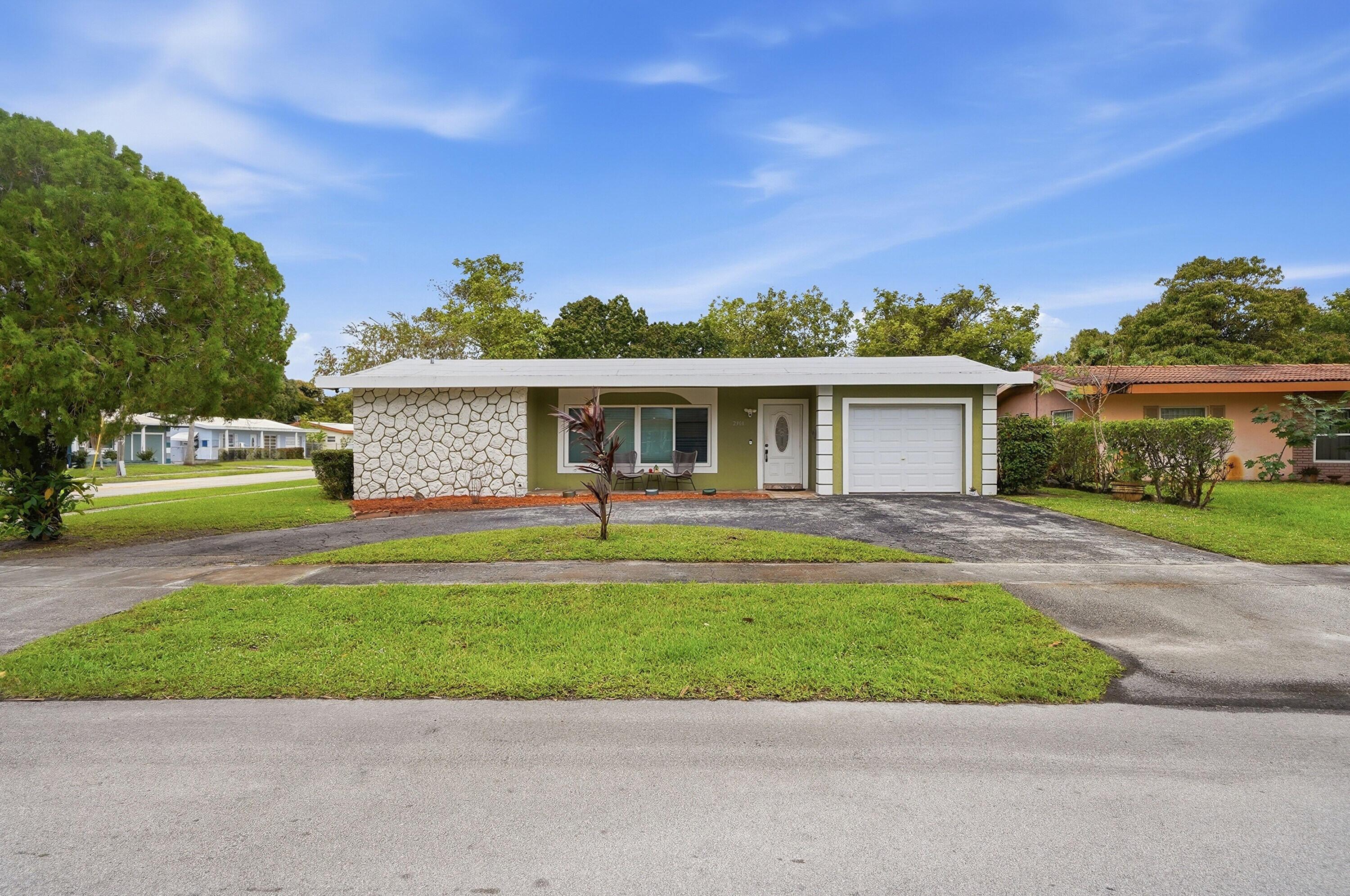 2301 NW 37th Avenue, Lauderdale Lakes, FL 33311, Lauderdale Lakes