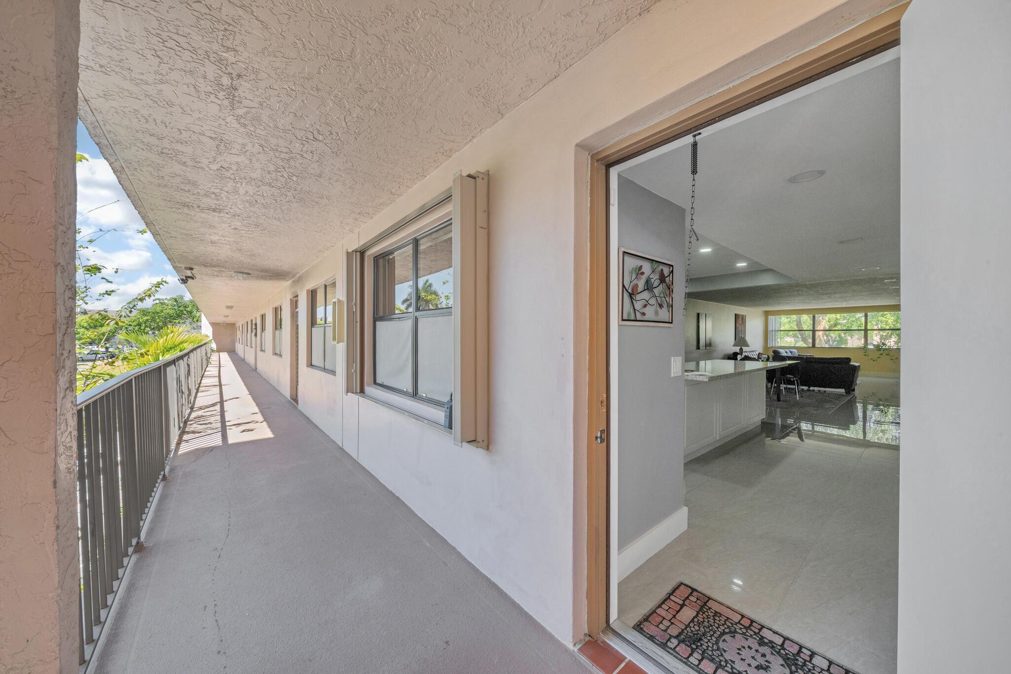 2704 NW 104th Avenue 210, Sunrise, FL 33322, Sunrise - Photo 3