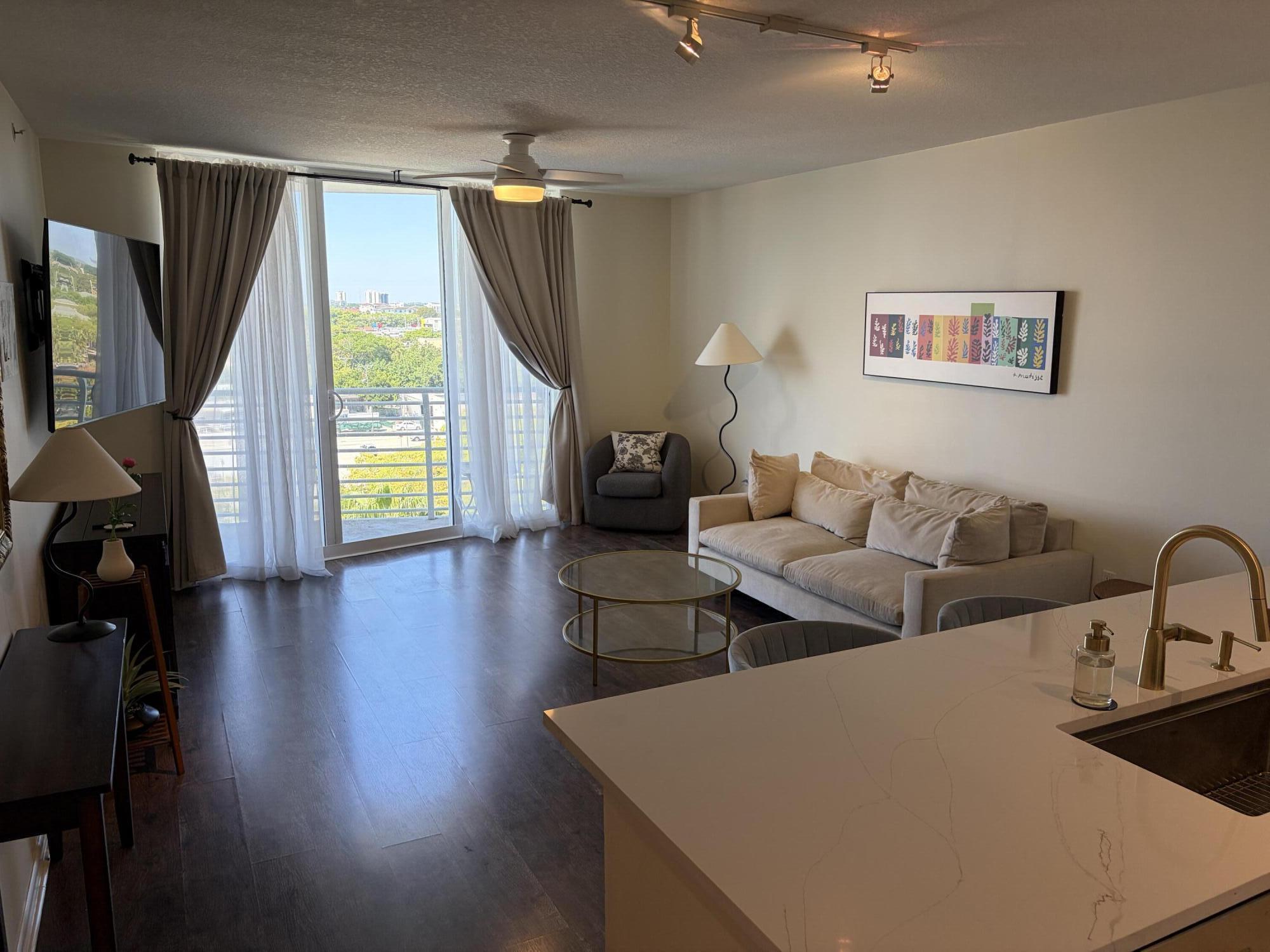 1551 N Flagler Drive 808, West Palm Beach, FL 33401, West Palm Beach