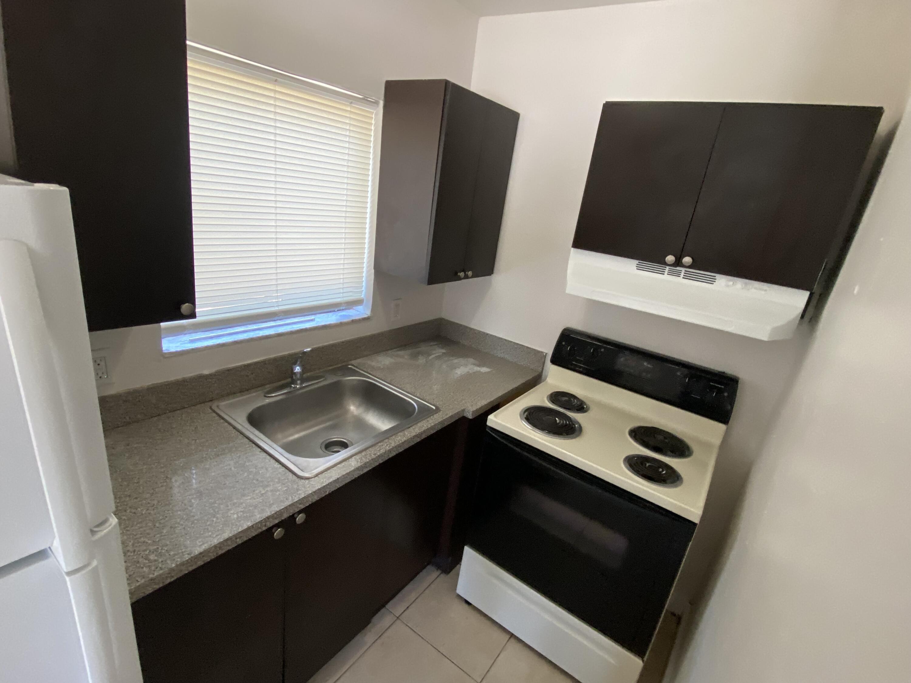 1257 W 35th Street, Riviera Beach, FL 33404, Riviera Beach - Photo 5