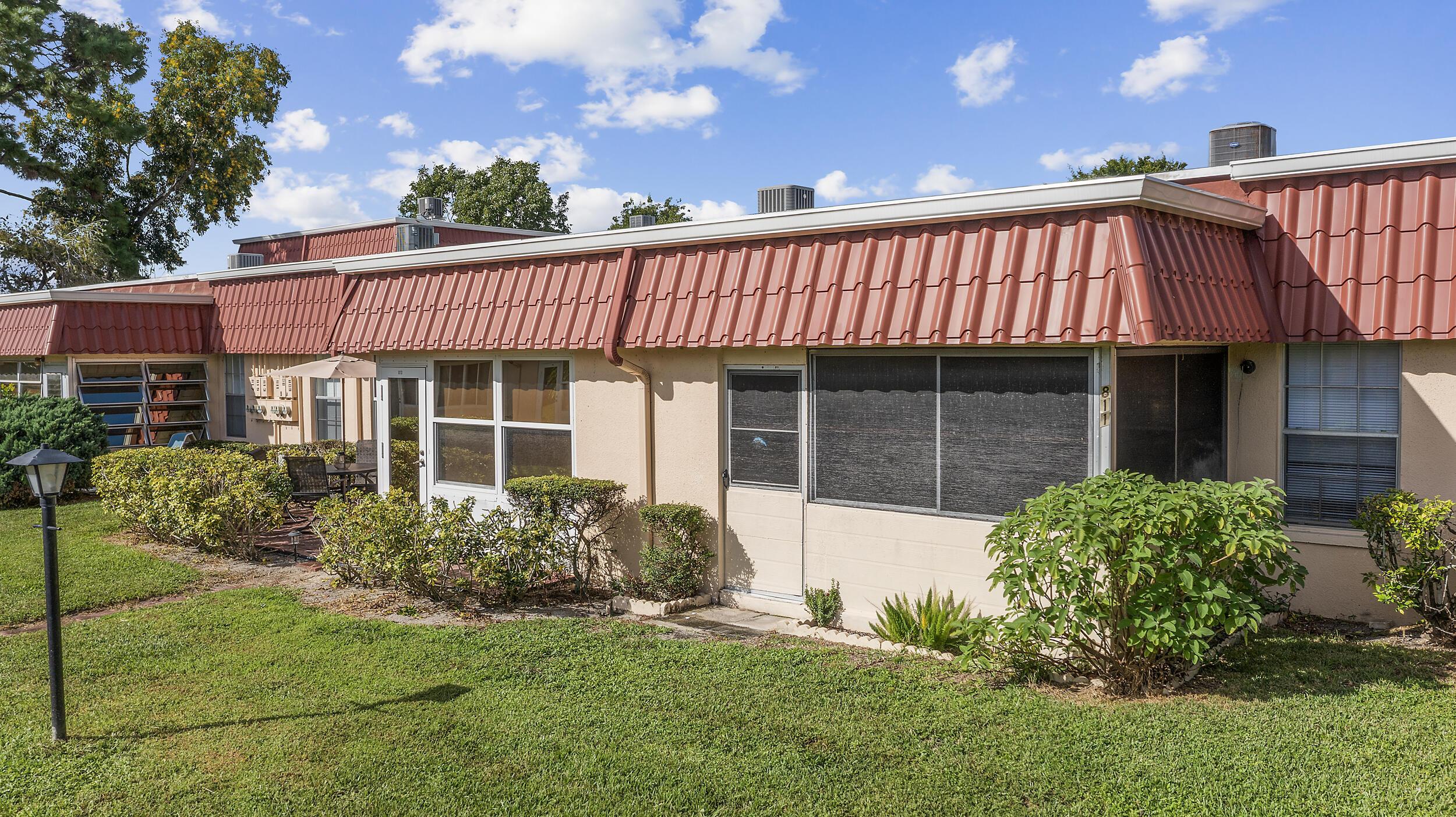 811 Salem Lane, Greenacres, FL 33467, Greenacres - Photo 4