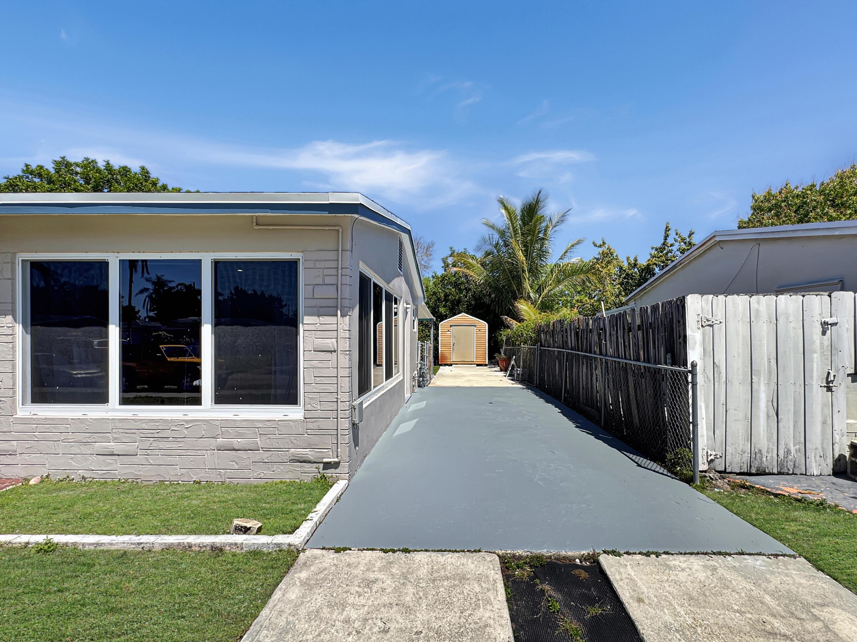 6751 Cody Street, Hollywood, FL 33024, Hollywood - Photo 4