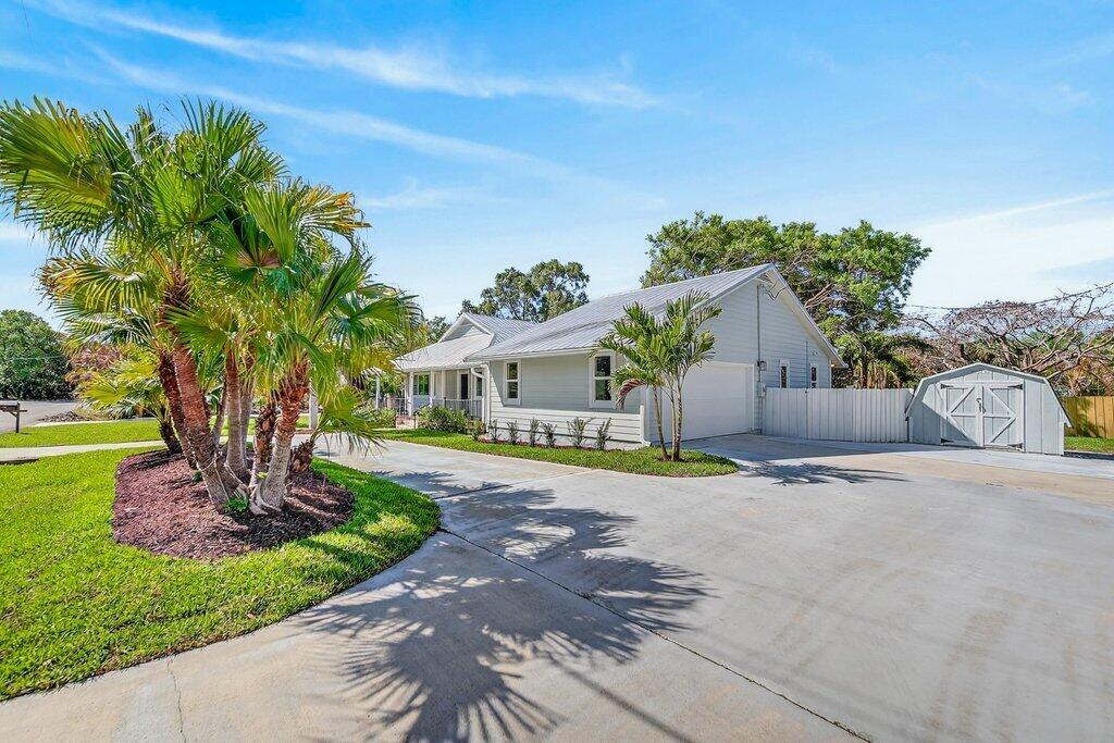 2366 SE Country Club Lane, Stuart, FL 34996, Stuart - Photo 5