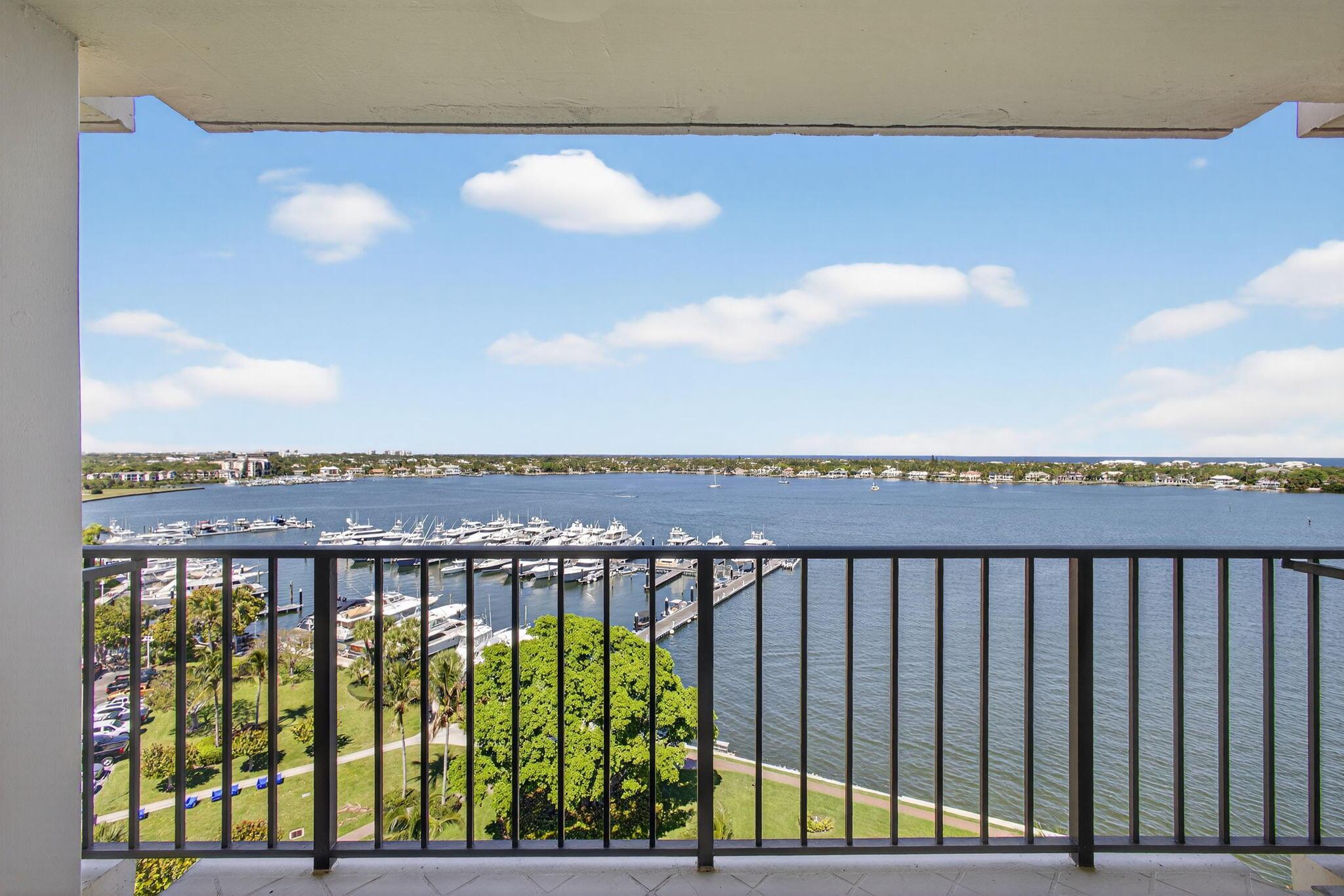 134 Lakeshore Drive T14, North Palm Beach, FL 33408, North Palm Beach